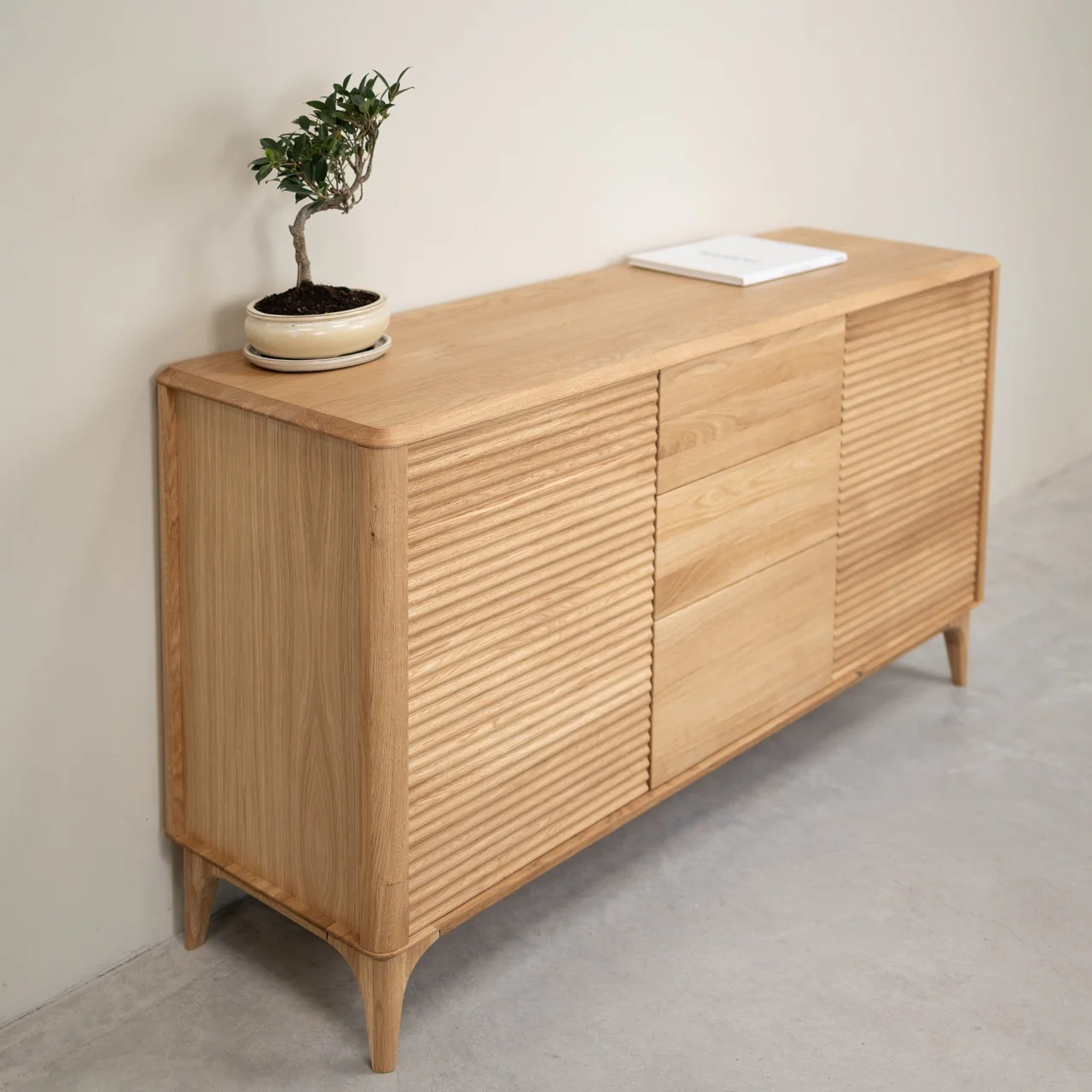 Buffet commode en bois massif de chêne Oxford 3.2.3 - NordicStory - Image 9