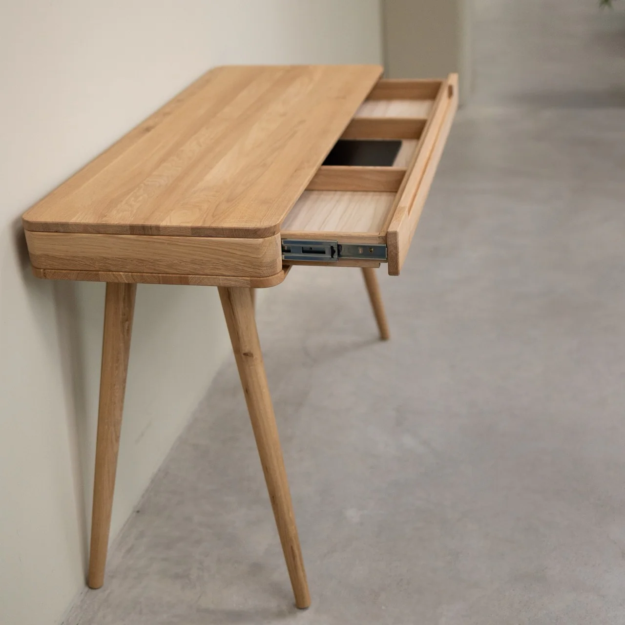 Bureau console en bois massif de chêne Escandi Atelier – NordicStory - Image 21