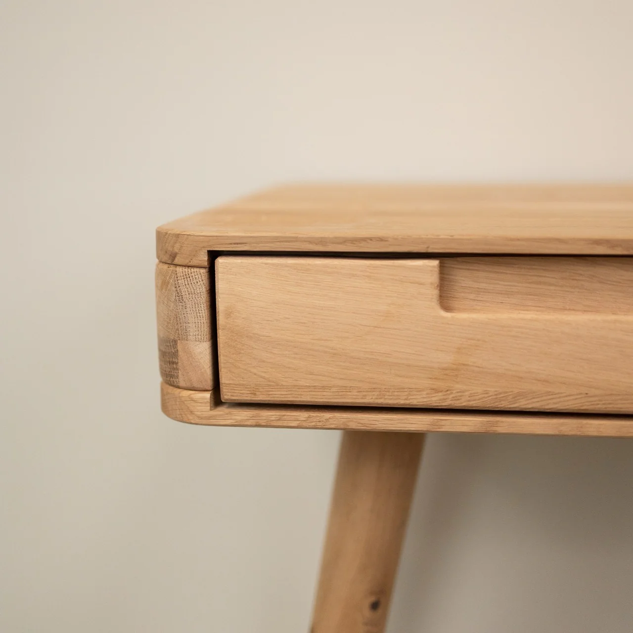 Bureau console en bois massif de chêne Escandi Atelier – NordicStory - Image 7