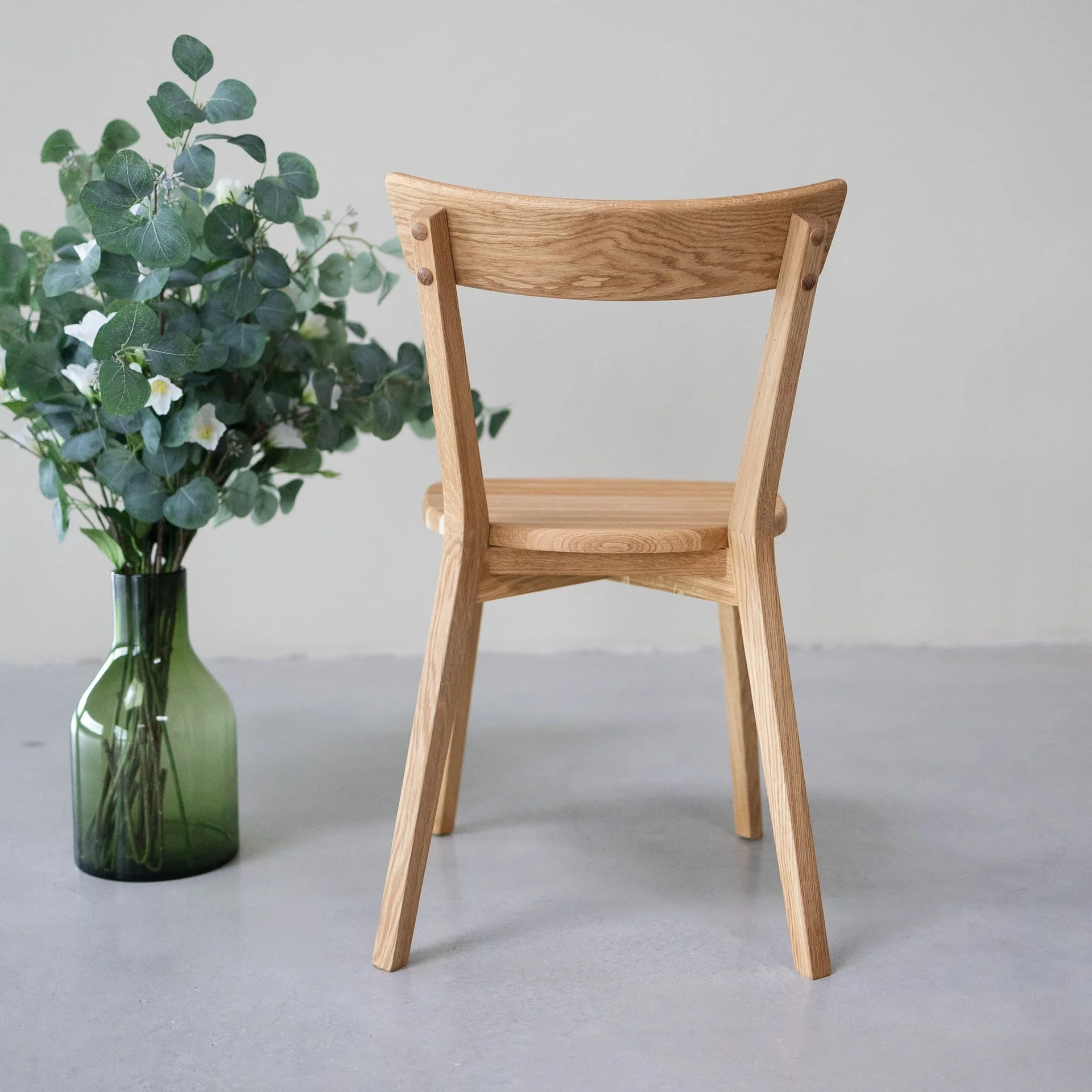 Chaise en bois massif de chêne Victoria - Lot de 2 ou 4 chaises. - NordicStory - Image 4