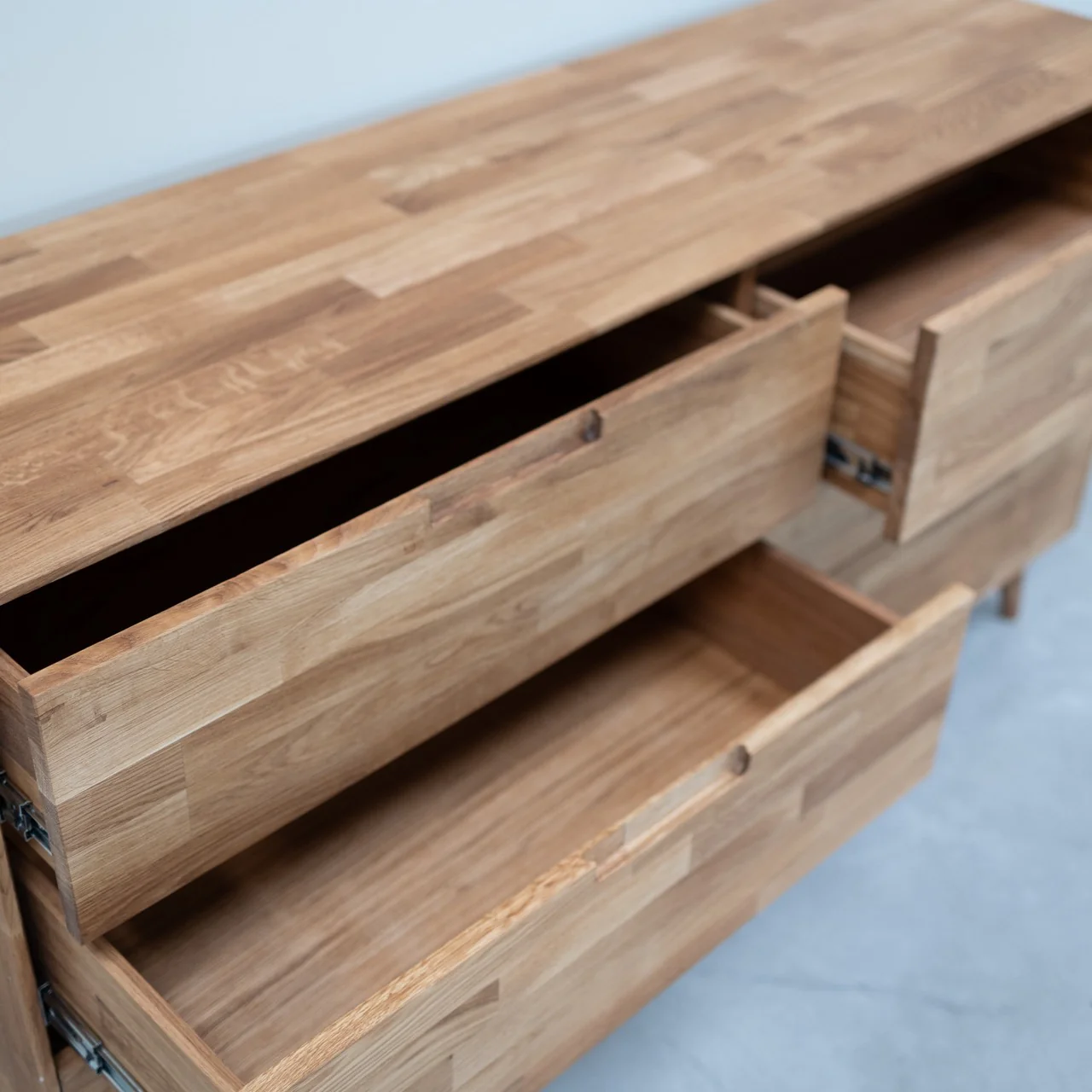 Buffet commode en bois massif de chêne Escandi 4 - NordicStory - Image 11