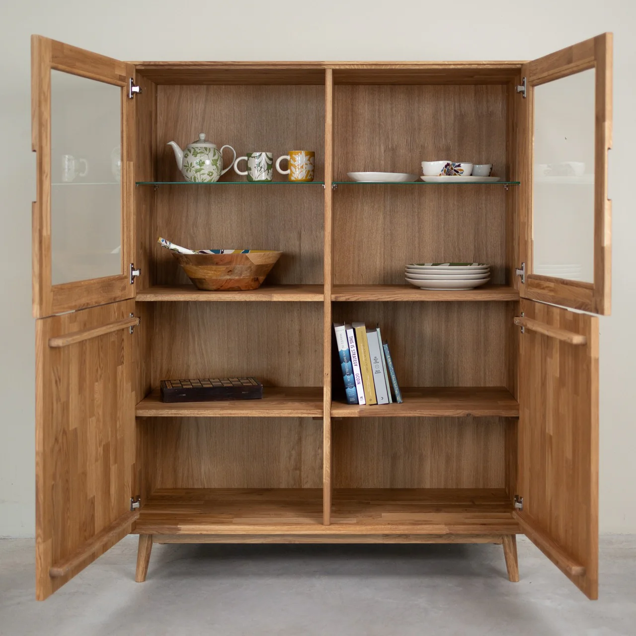 Buffet vitrine en bois massif de chêne Escandi 3 - NordicStory - Image 6
