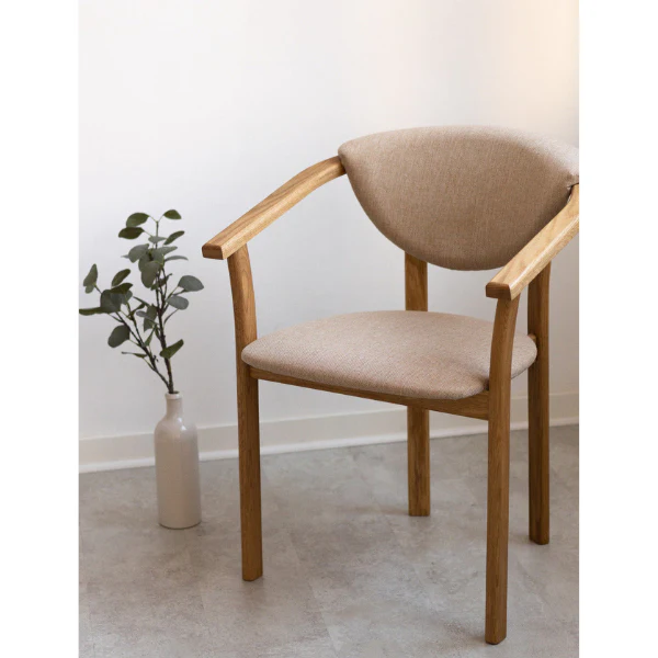 Chaise de salle à manger en bois massif de chêne Alexis, revêtement en tissu Beige – Lot de 2 ou 4 chaises - NordicStory - Image 9