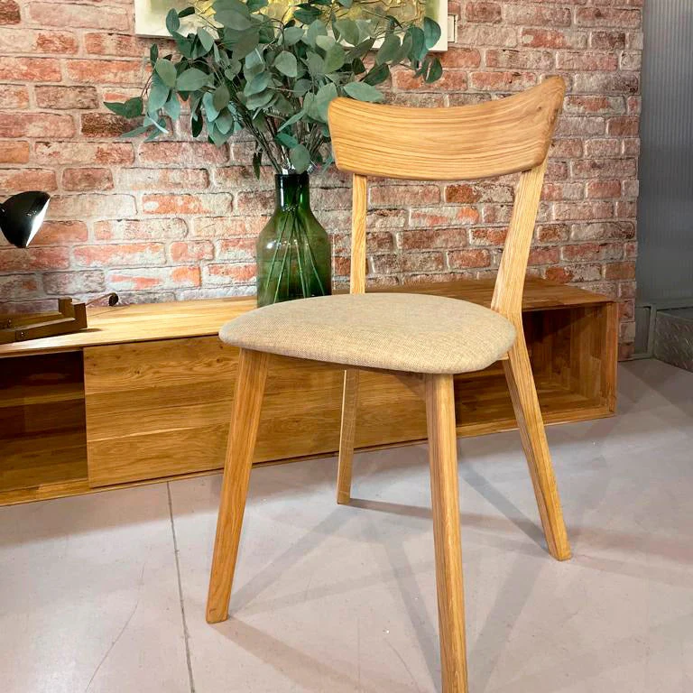 Chaise de salle à manger en bois massif de chêne Diana, revêtement Beige – Lot de 2 ou 4 chaises - NordicStory - Image 10