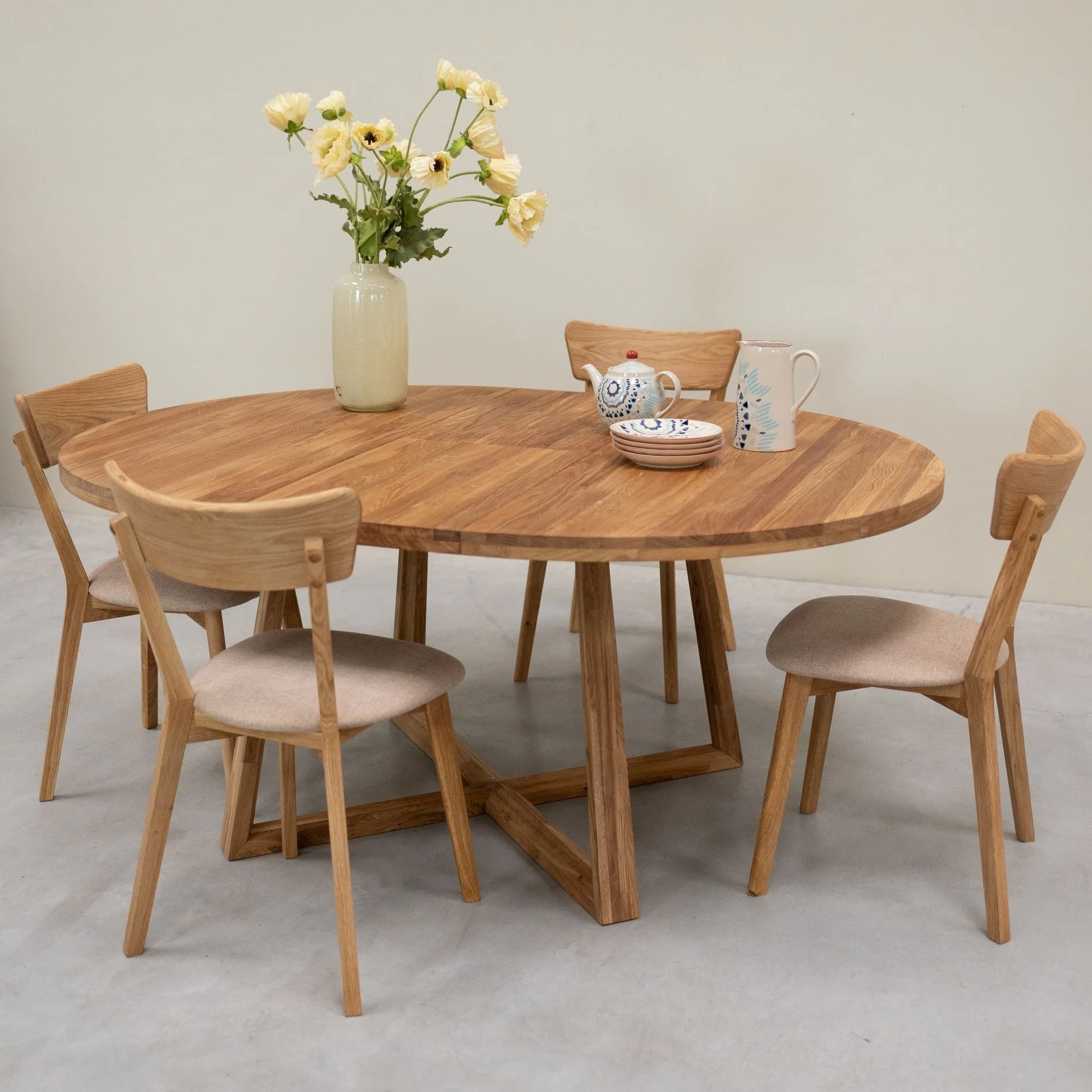 Chaise de salle à manger en bois massif de chêne Diana, revêtement Beige – Lot de 2 ou 4 chaises - NordicStory - Image 9