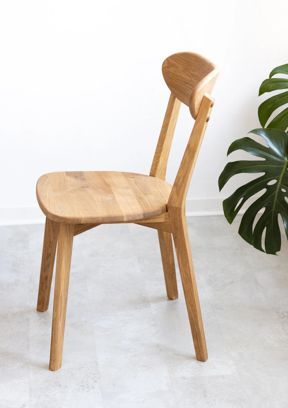 Chaise de salle à manger en bois massif de chêne Isku – Lot de 2 ou 4 chaises - NordicStory - Image 5