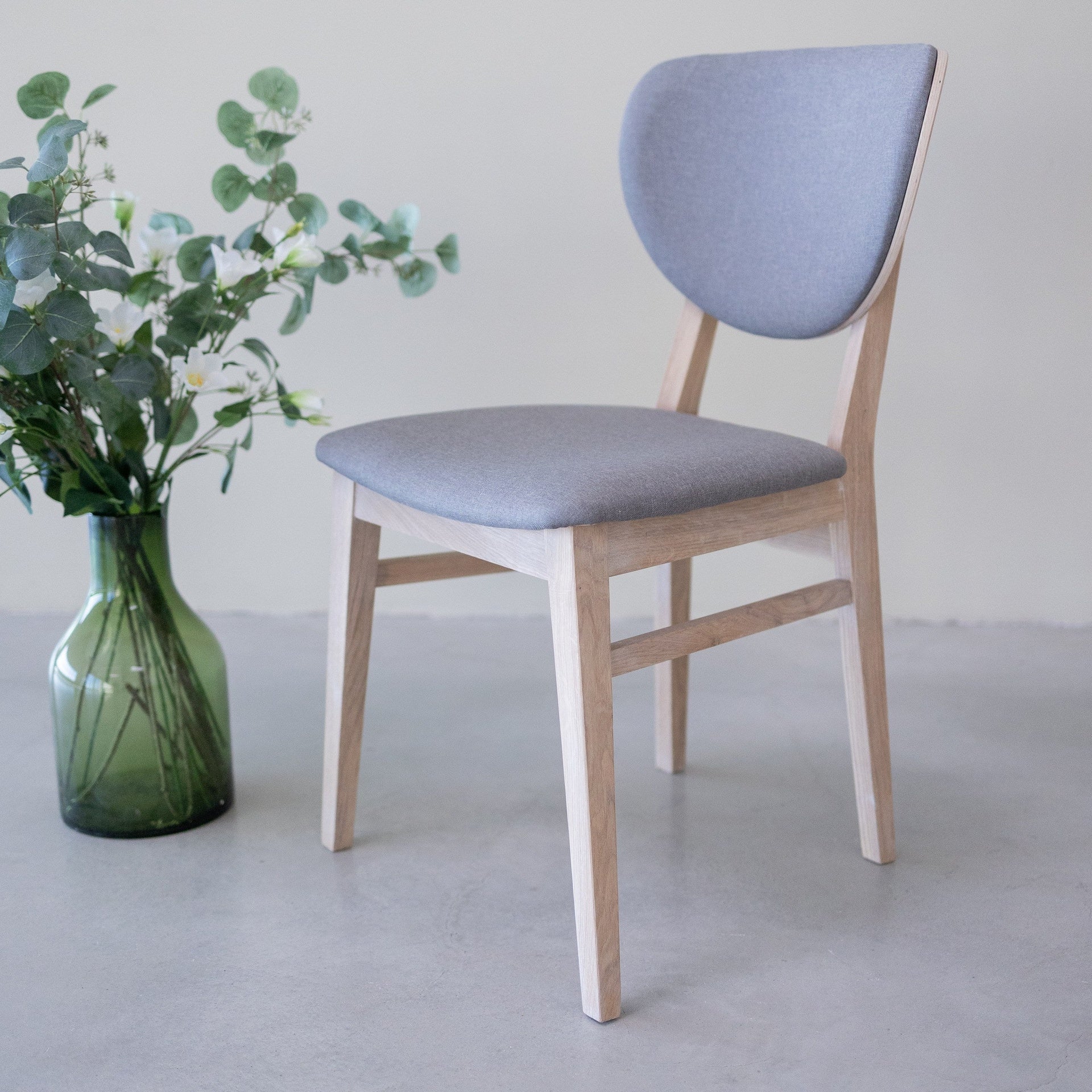 Chaise de salle à manger en bois massif de chêne blanchi Nova – Lot de 2 ou 4 chaises - NordicStory - Image 3