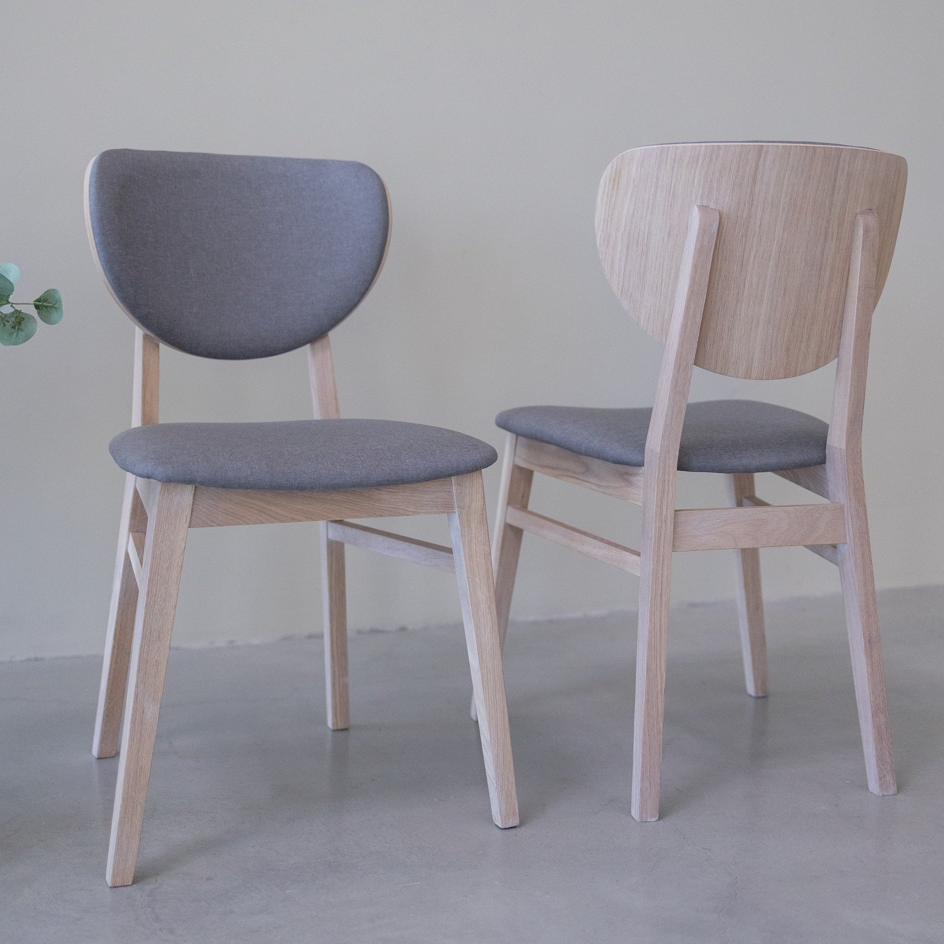 Chaise de salle à manger en bois massif de chêne blanchi Nova – Lot de 2 ou 4 chaises - NordicStory - Image 7