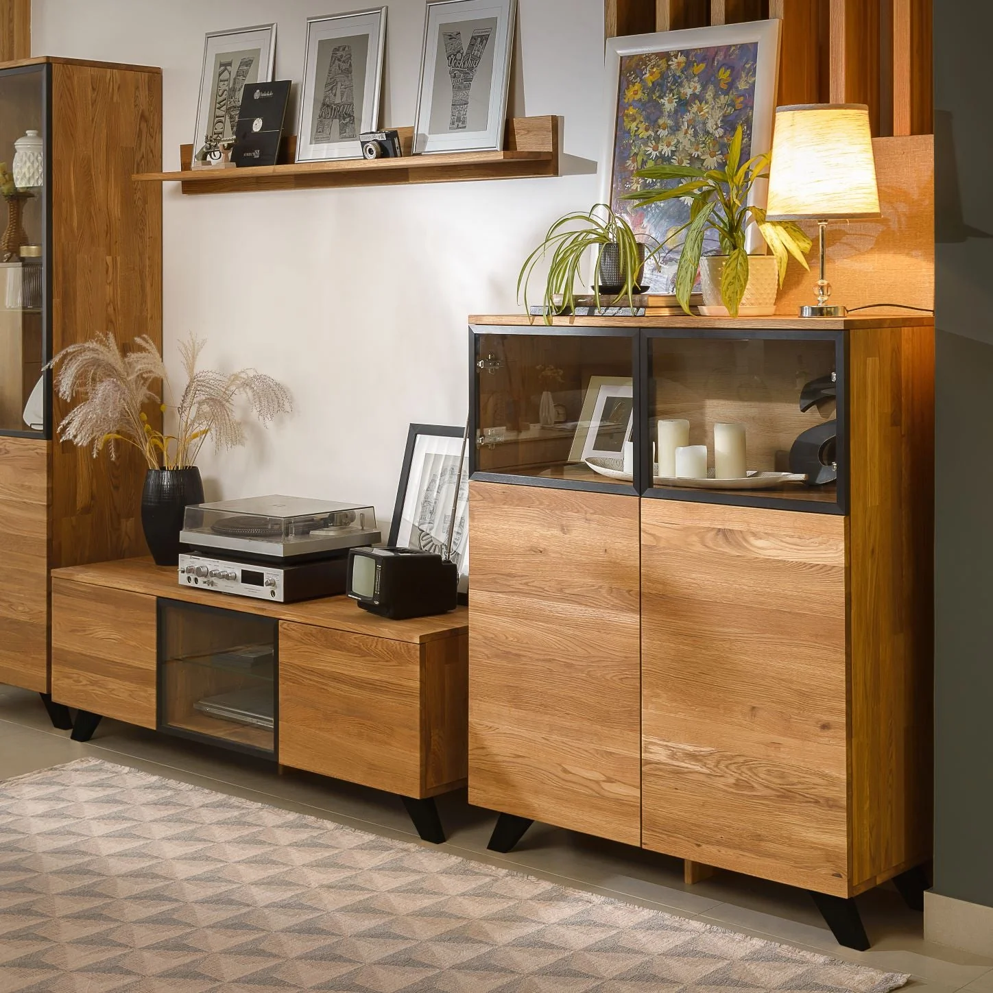 Commode vitrée en bois massif de chêne Moritz 1 - NordicStory - Image 3