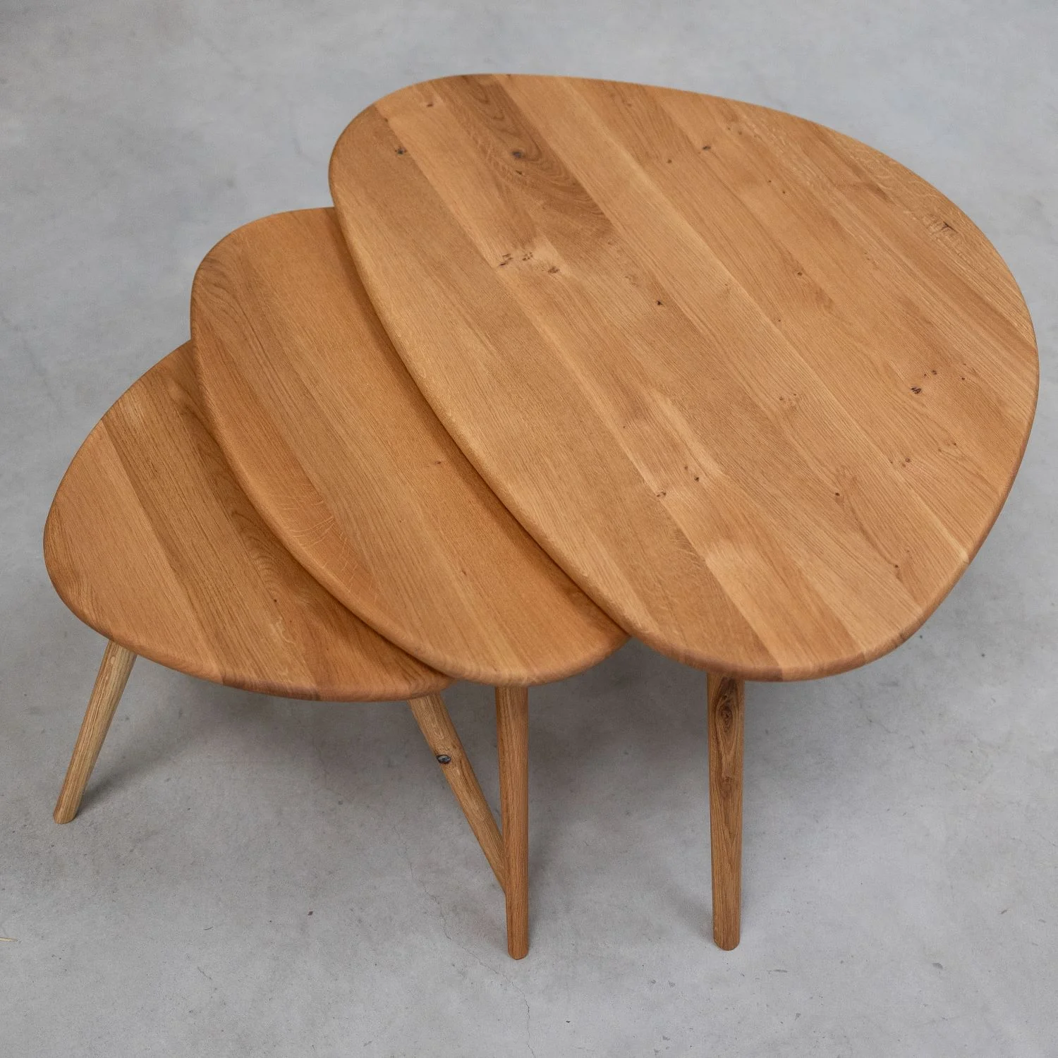 Lot de 3 tables basses gigognes en chêne massif Genève - NordicStory - Image 4