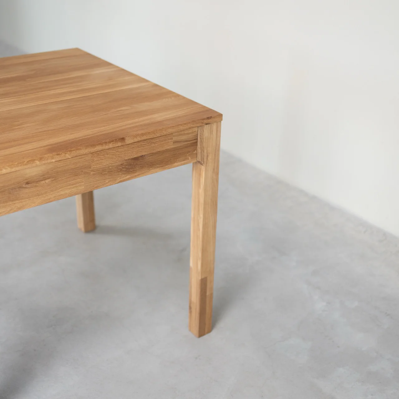 Table à manger extensible en bois massif de chêne Marsi - NordicStory - Image 7