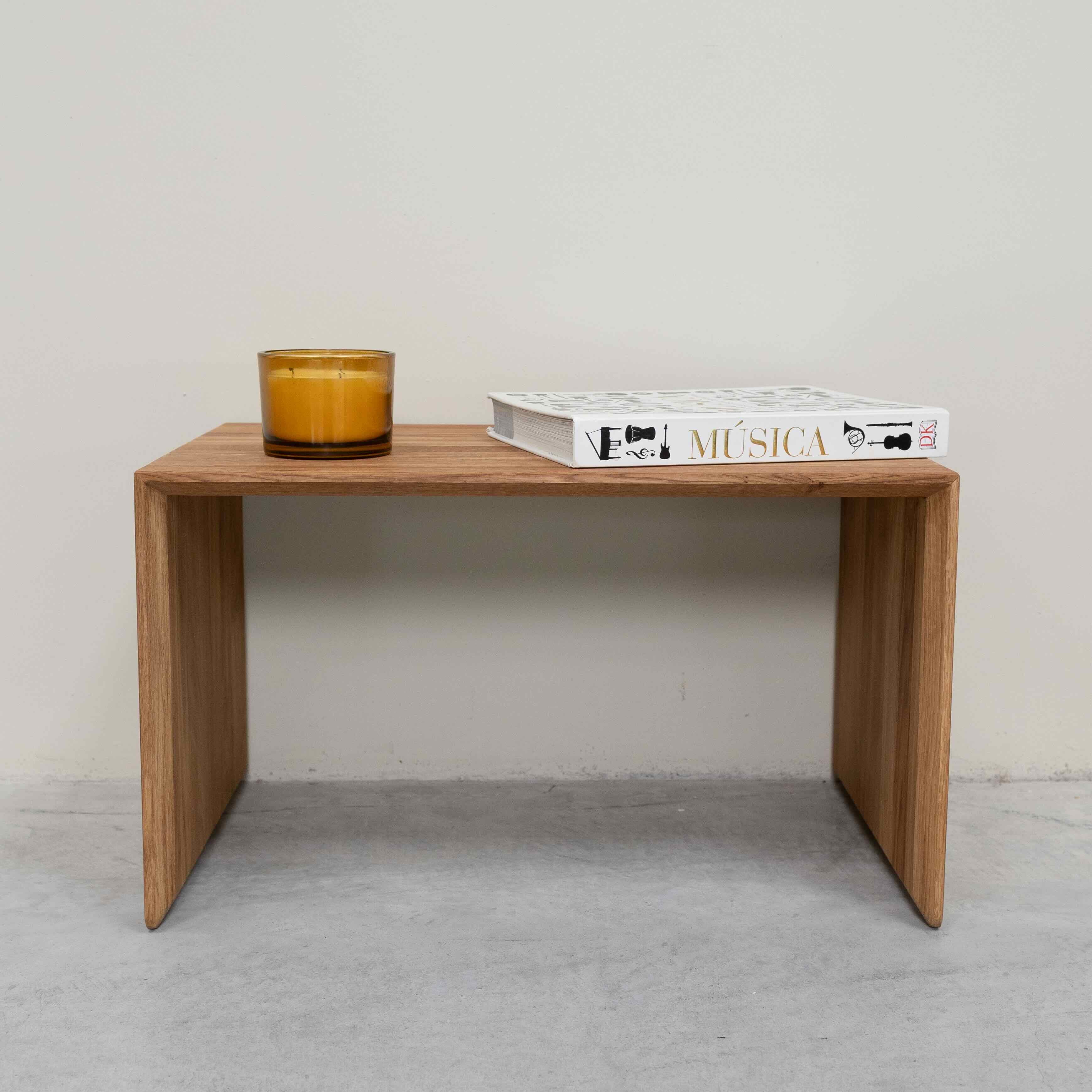 Table d’appoint en bois massif de chêne Sono 2 – NordicStory - Image 5