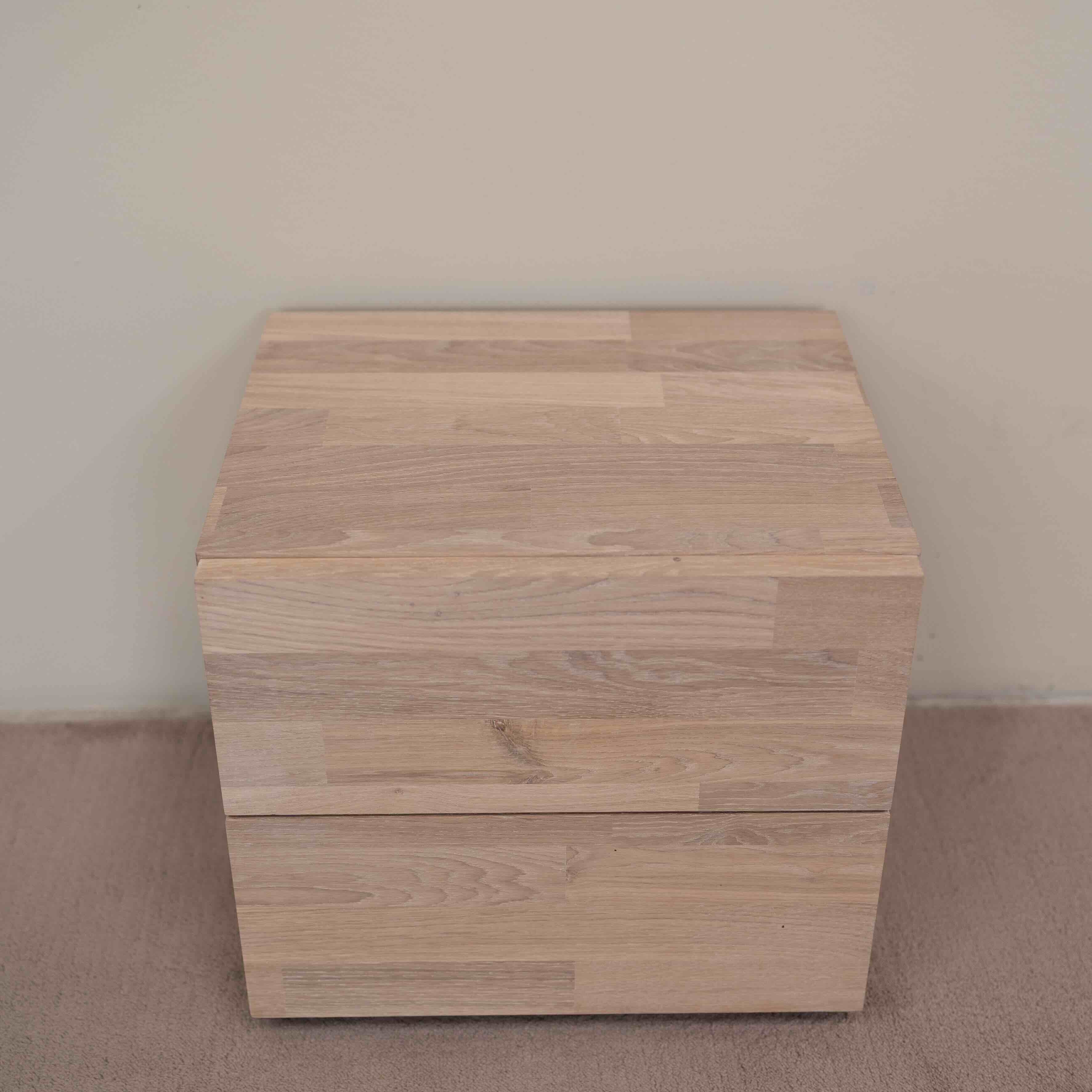 Table de chevet en bois massif de chêne Danemark 2 – NordicStory - Image 11