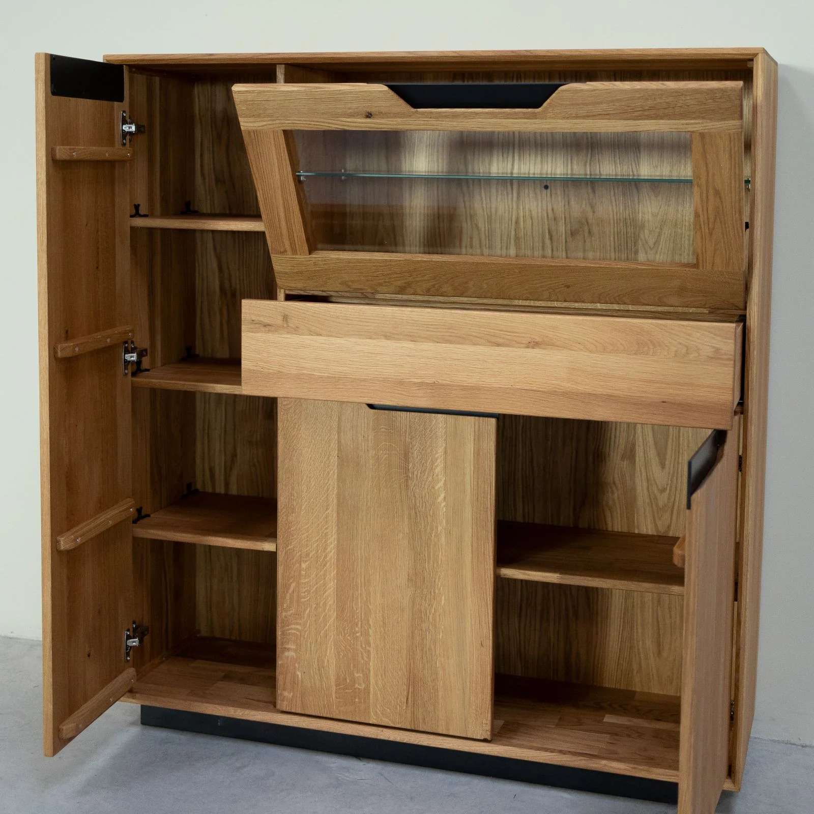 Vitrine en bois massif de chêne Bremen 3 - NordicStory - Image 4