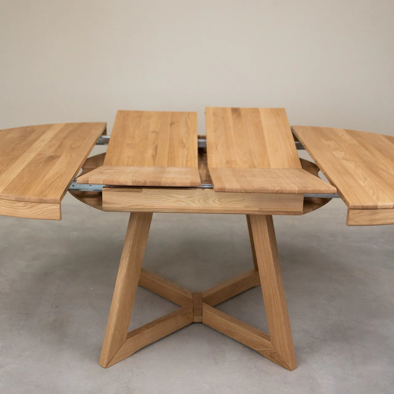 Table à manger ronde extensible en chêne massif Valence - NordicStory - Image 11