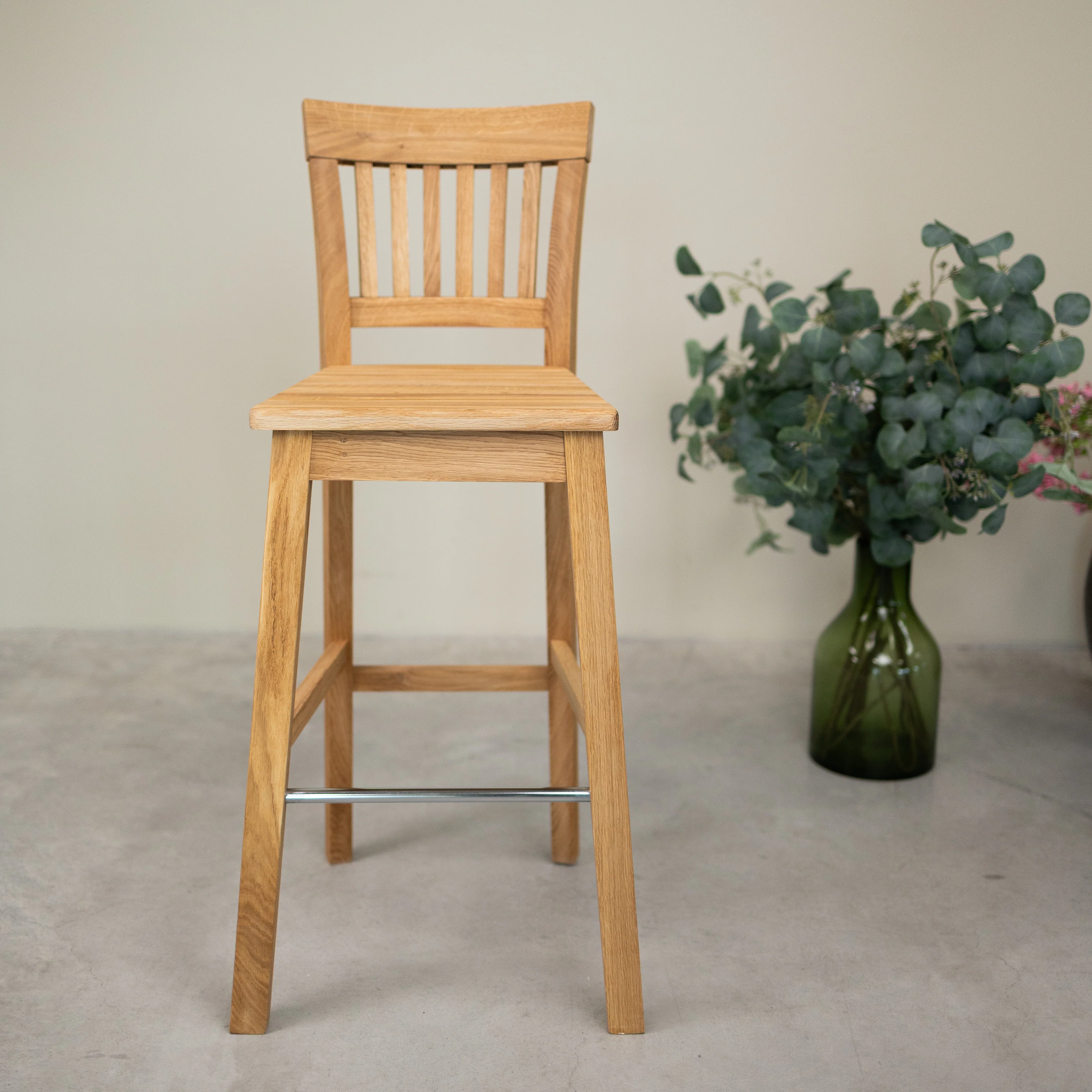 Tabouret de bar en chêne massif Provence – NordicStory - Image 3