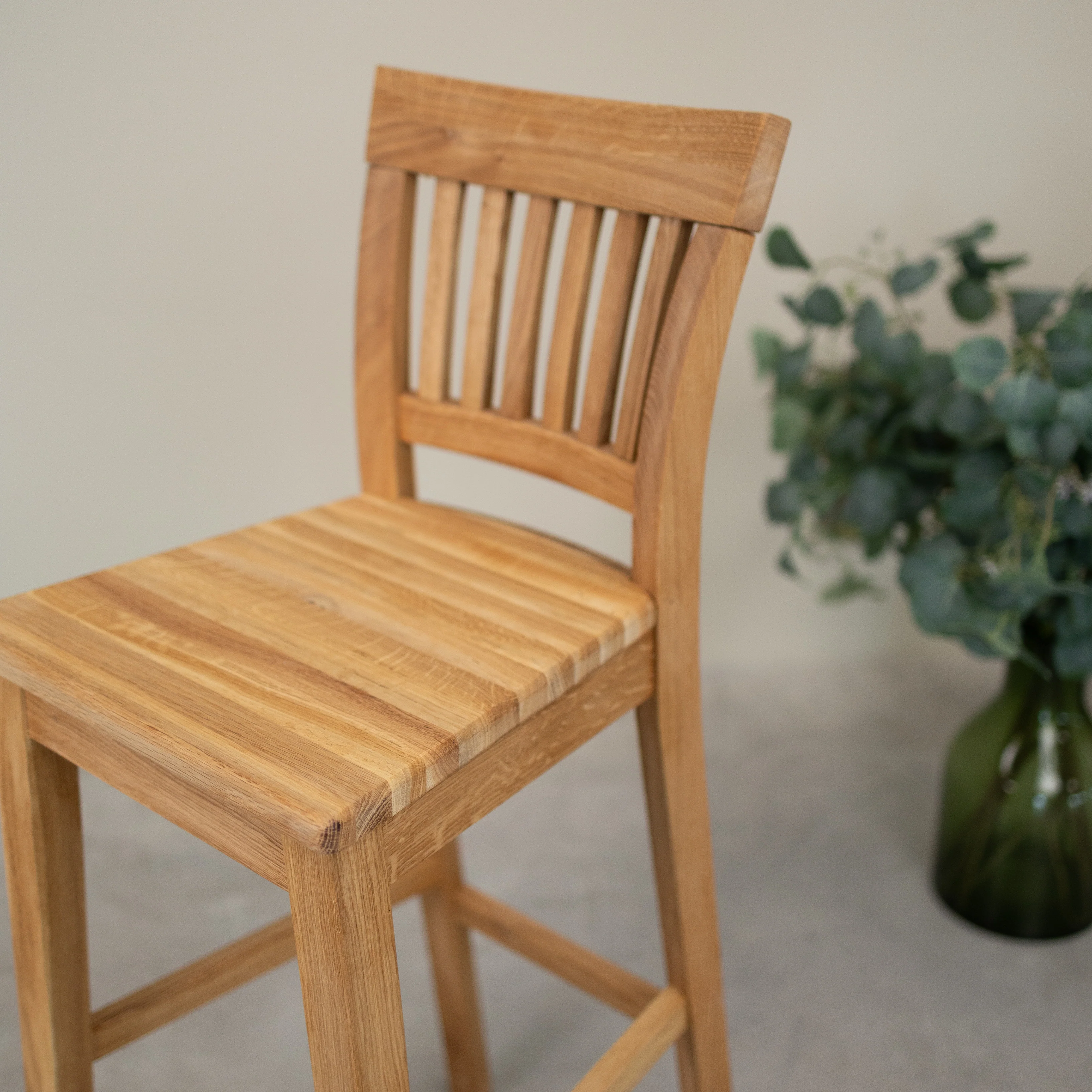 Tabouret de bar en chêne massif Provence – NordicStory - Image 5