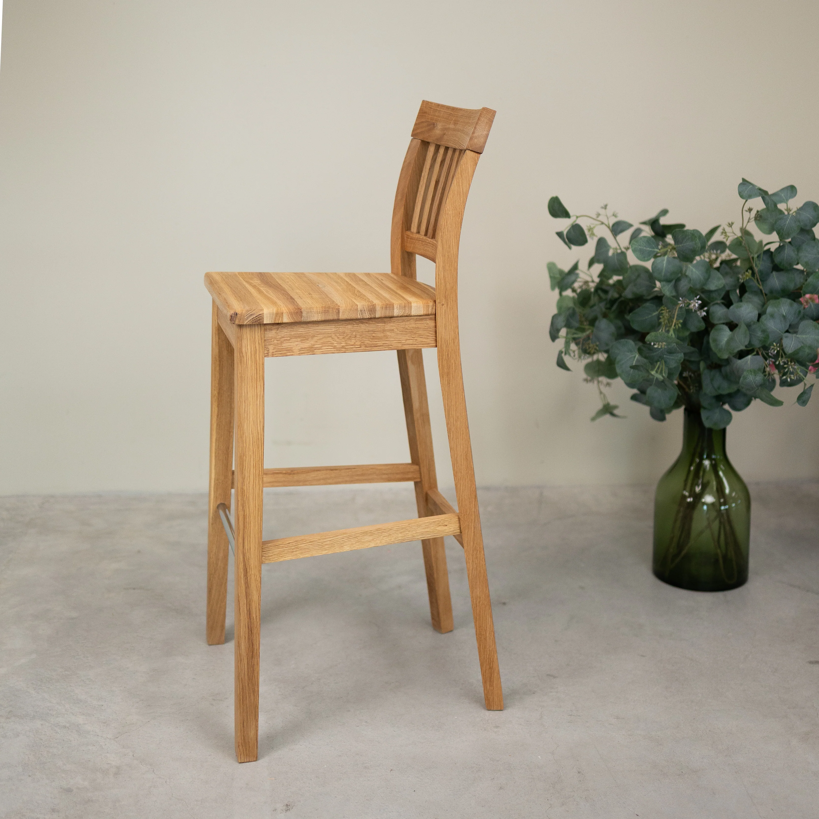 Tabouret de bar en chêne massif Provence – NordicStory - Image 7