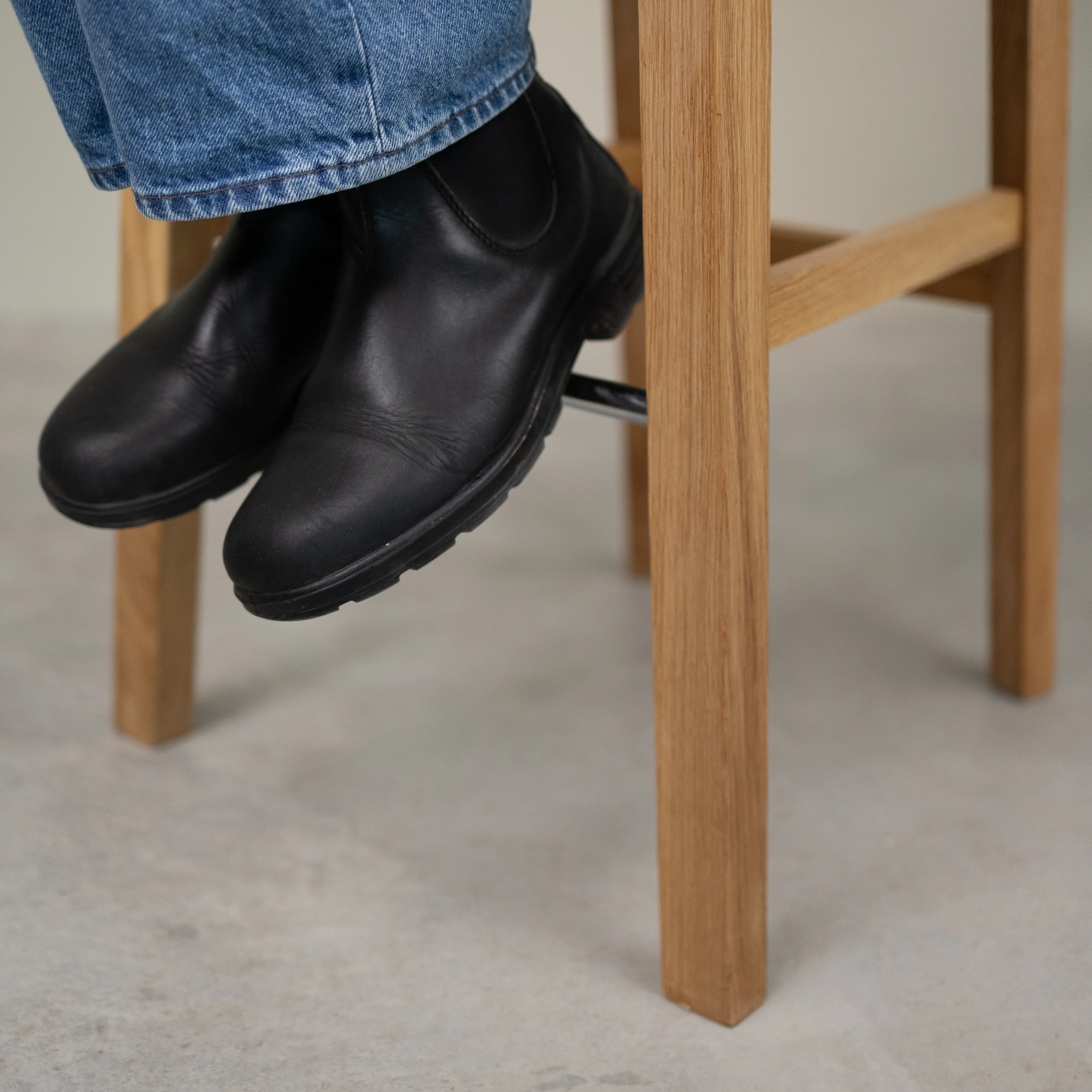 Tabouret de bar en chêne massif Provence – NordicStory - Image 9