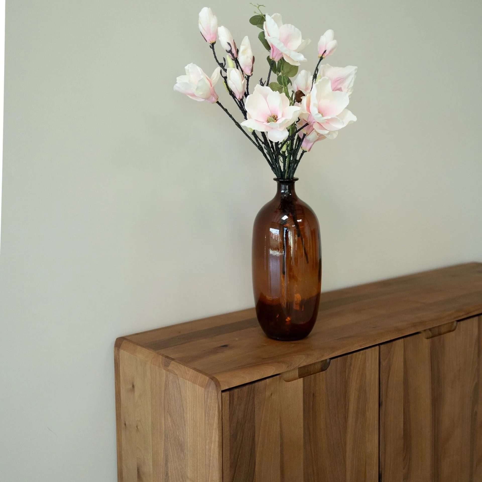 Buffet commode 3 portes en bois massif Suède 3 – NordicStory - Image 12