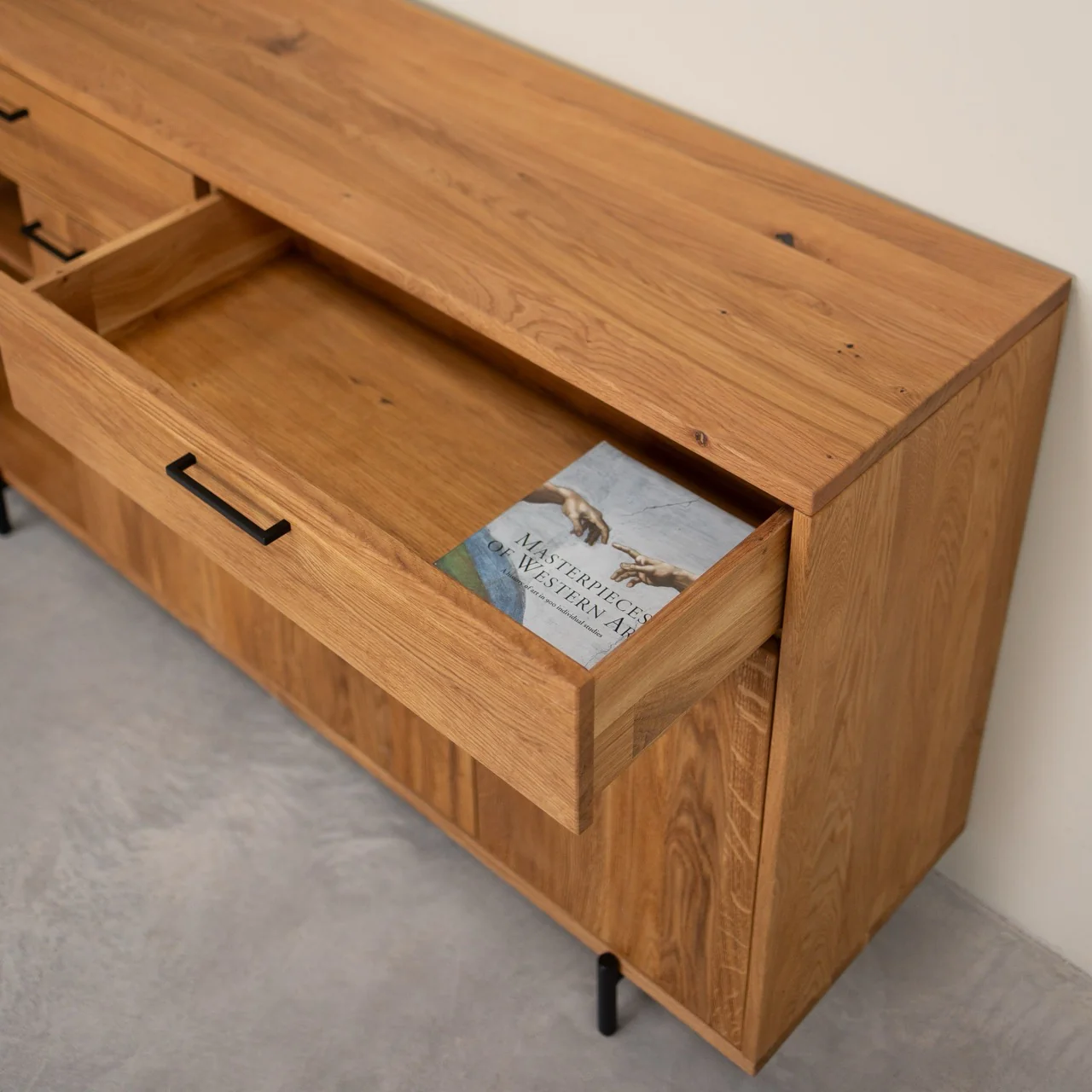 Buffet en bois massif Normandie - NordicStory - Image 12