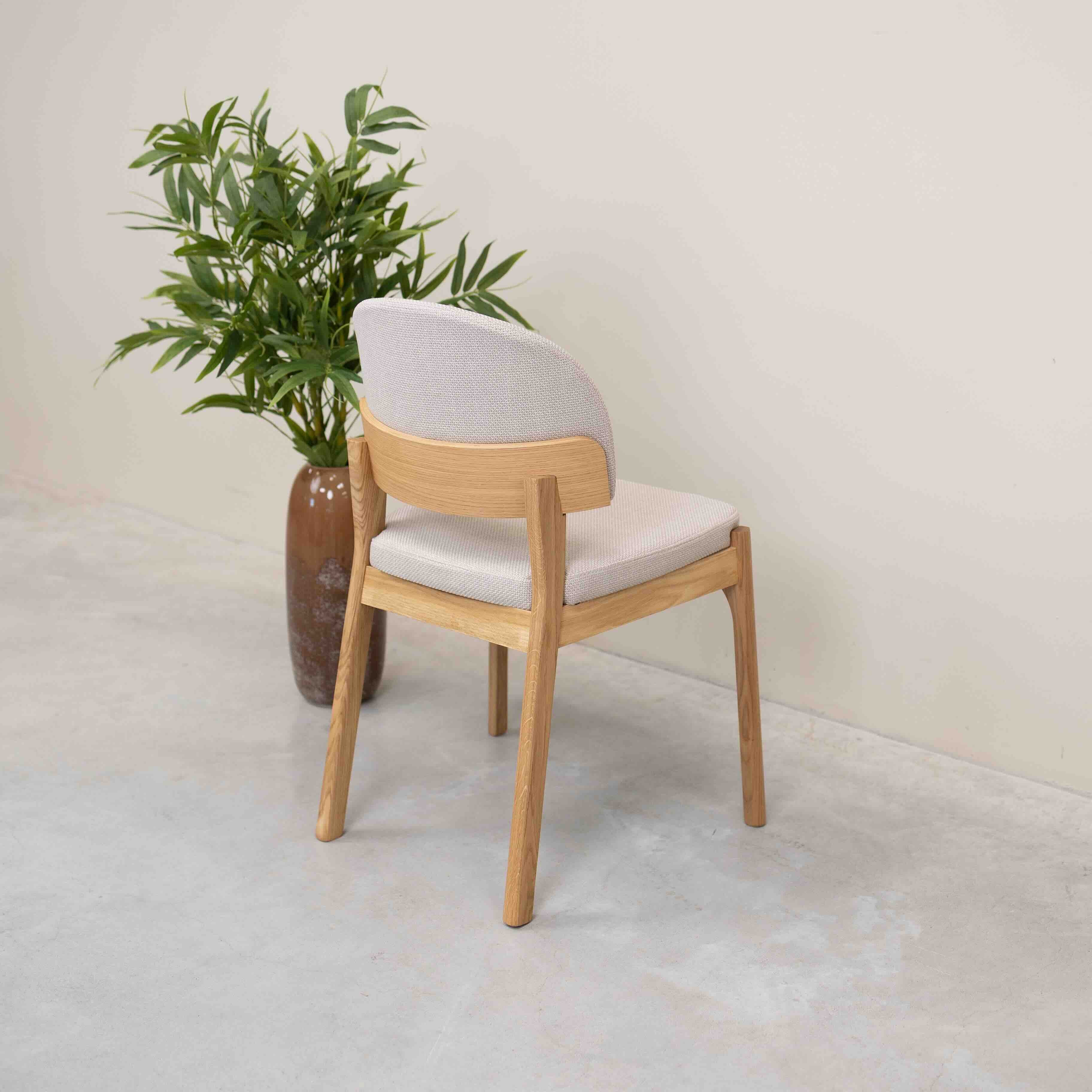 Chaise en bois massif de chêne Astrid, revêtement - Lot de 2 ou 4 chaises - NordicStory - Image 6