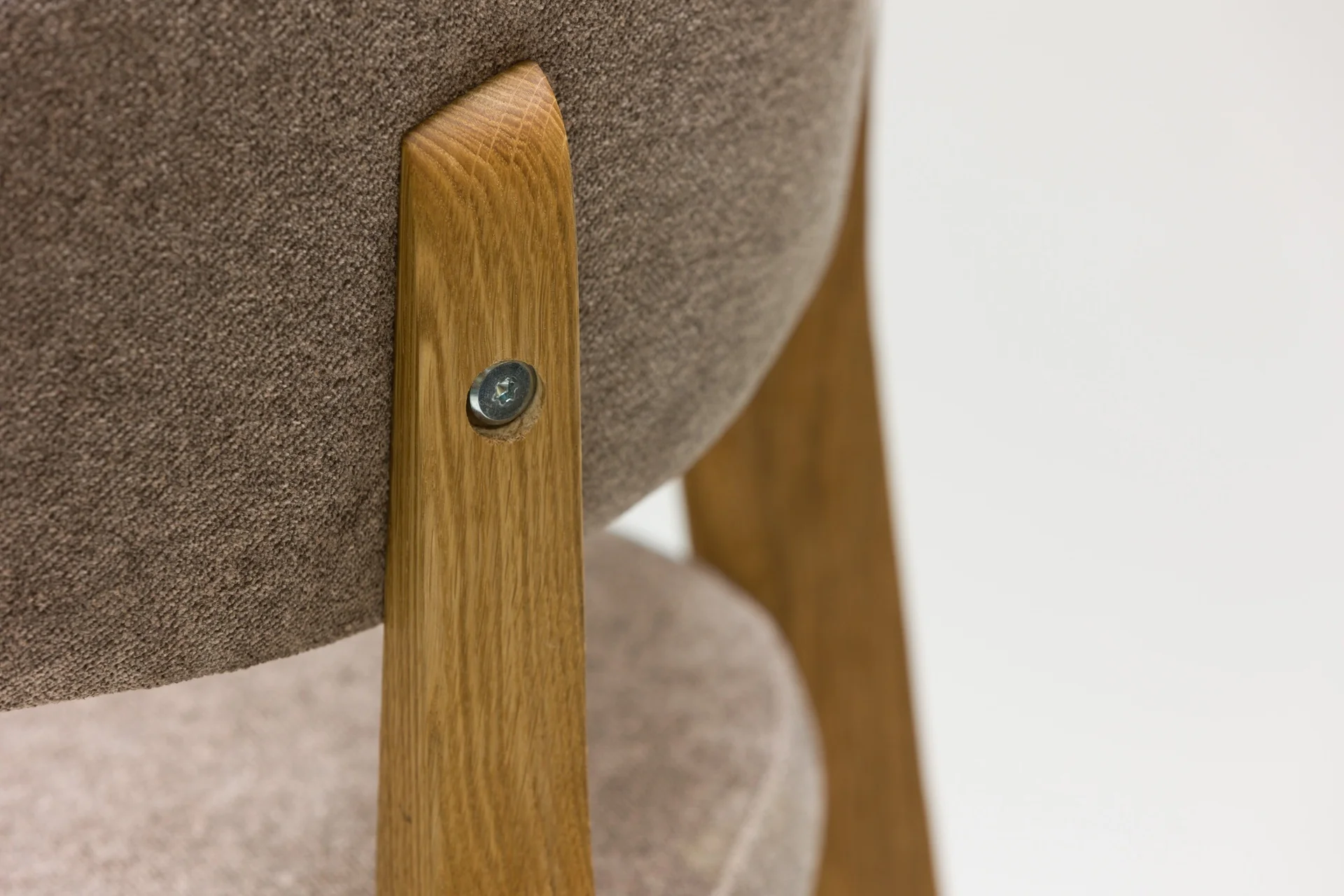 Chaise en bois massif de chêne Claus, revêtement Gris/Marron - Lot de 2 ou 4 chaises - NordicStory - Image 18