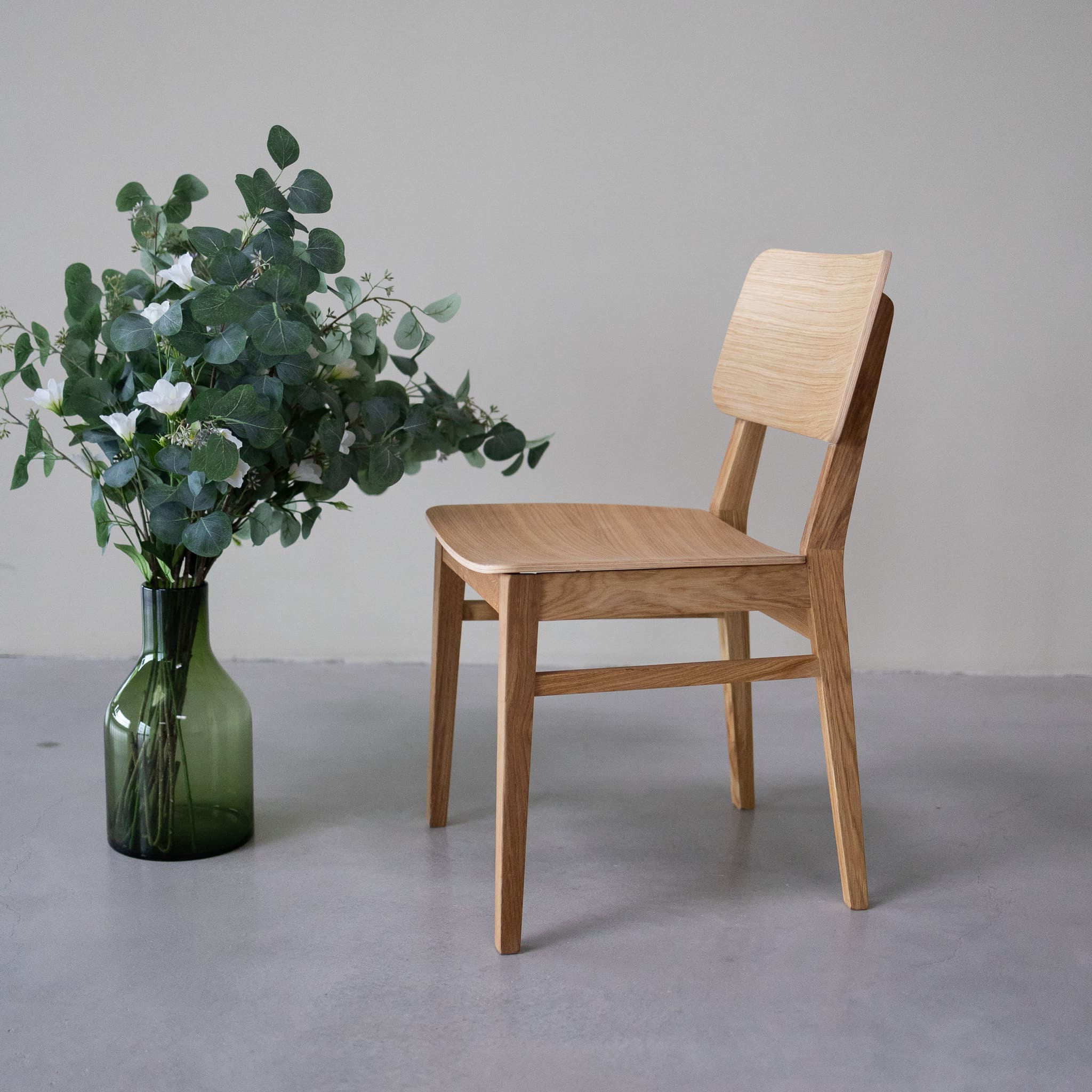Chaise en bois massif de chêne Kodama - Lot de 2 ou 4 chaises - NordicStory - Image 3