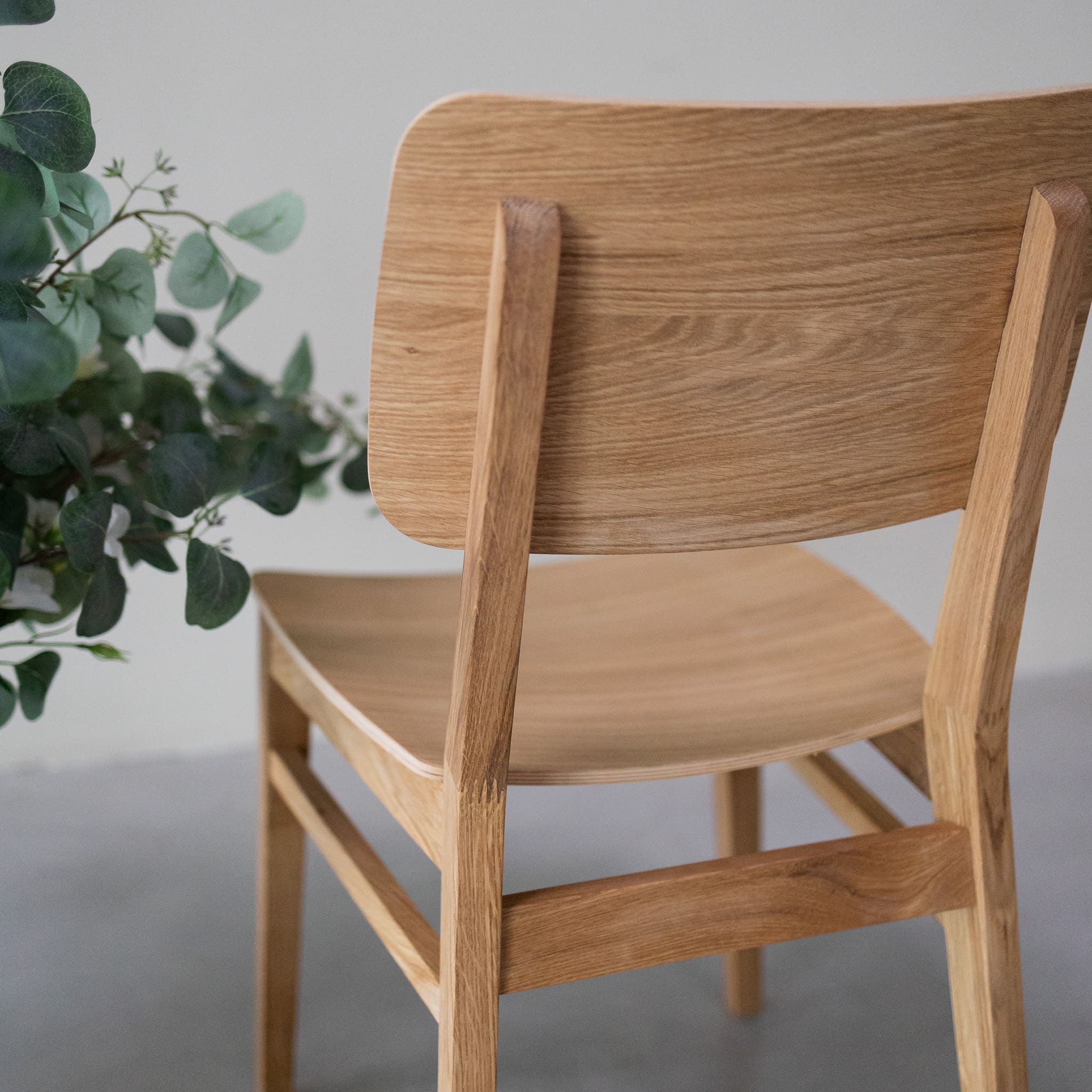 Chaise en bois massif de chêne Kodama - Lot de 2 ou 4 chaises - NordicStory - Image 7