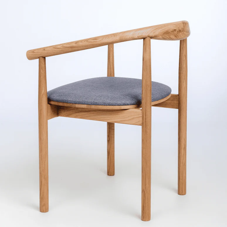 Chaise en bois massif de chêne Léa, revêtement en Gris/Beige - Lot de 2 ou 4 chaises - NordicStory - Image 7