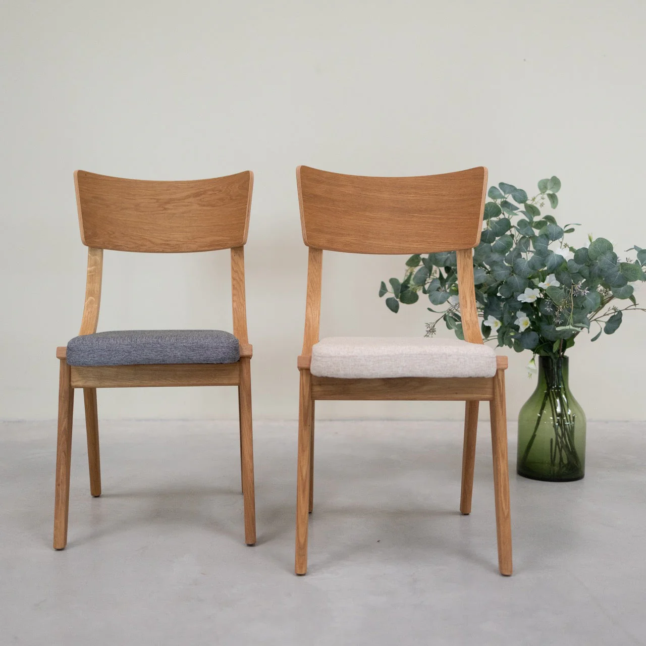 Chaise en bois massif de chêne Lucas, revêtement Gris/Beige - Lot de 2 ou 4 chaises - NordicStory - Image 16