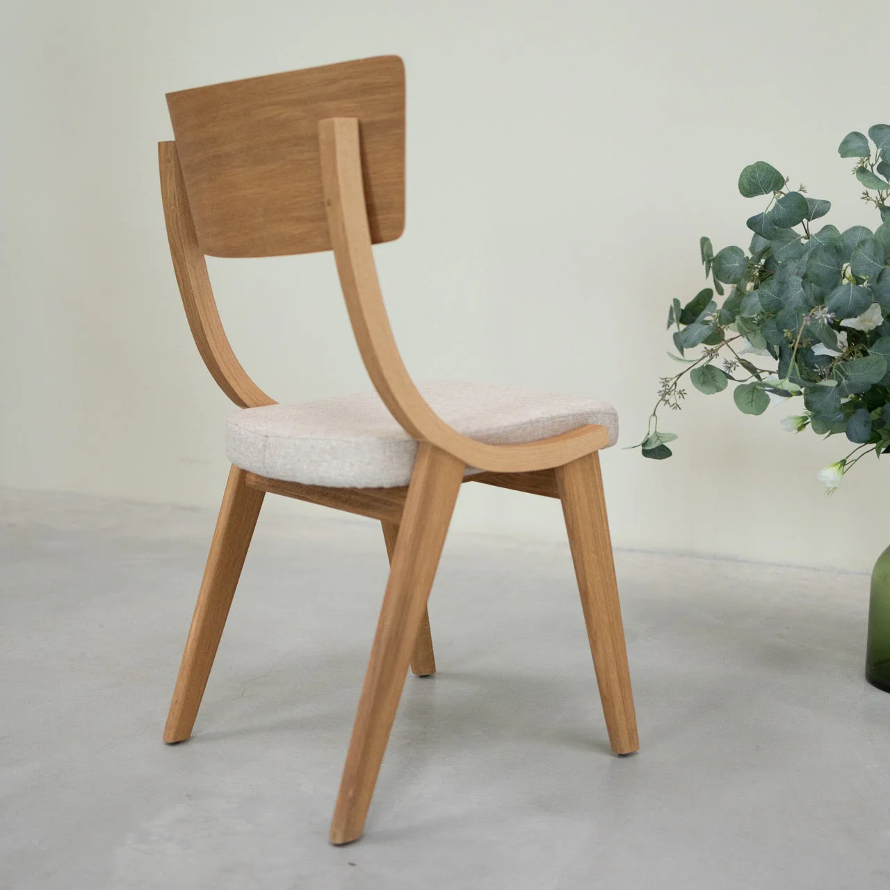 Chaise en bois massif de chêne Lucas, revêtement Gris/Beige - Lot de 2 ou 4 chaises - NordicStory - Image 5