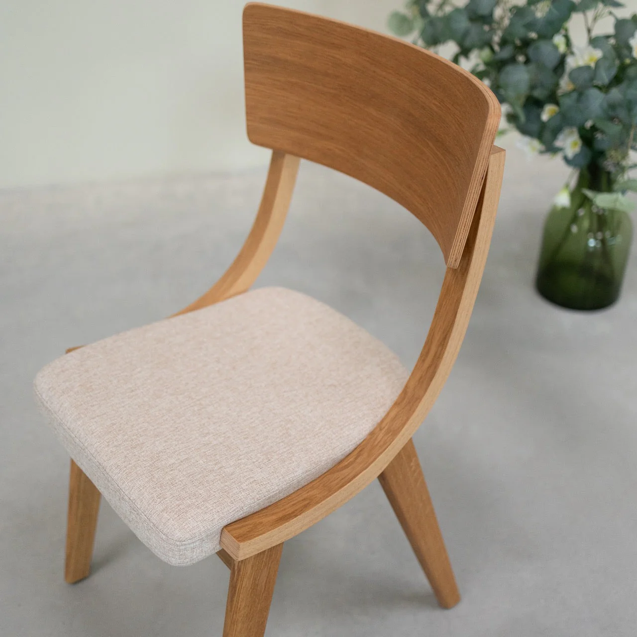 Chaise en bois massif de chêne Lucas, revêtement Gris/Beige - Lot de 2 ou 4 chaises - NordicStory - Image 7