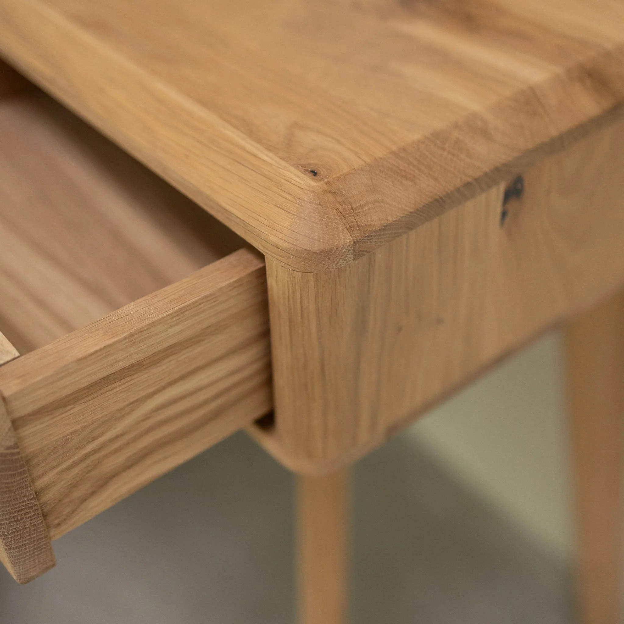 Coiffeuse en bois massif Suède 1 – NordicStory - Image 9