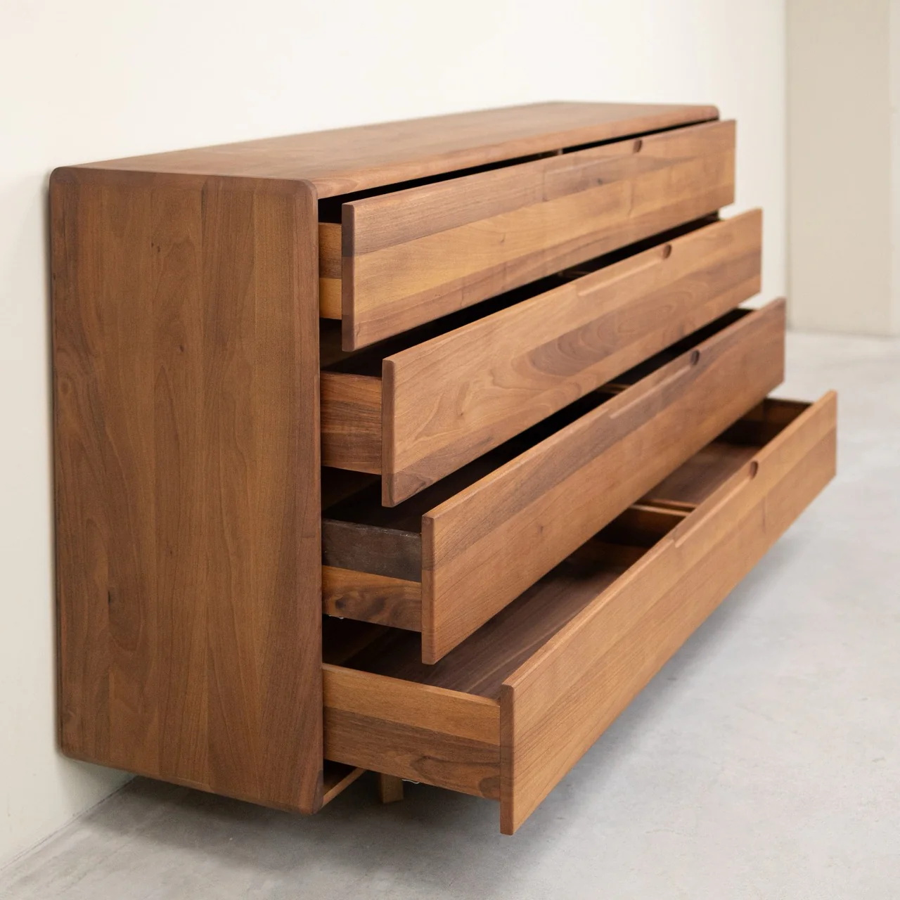 Commode en bois massif Suède 4.2 – NordicStory - Image 9