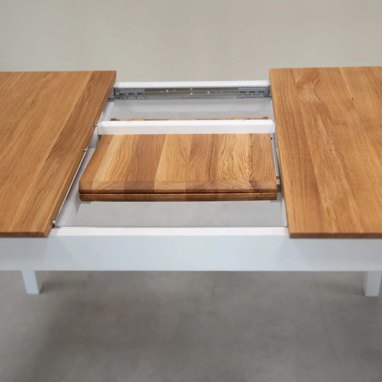 Table à manger extensible en bois massif Lausanne - NordicStory - Image 9