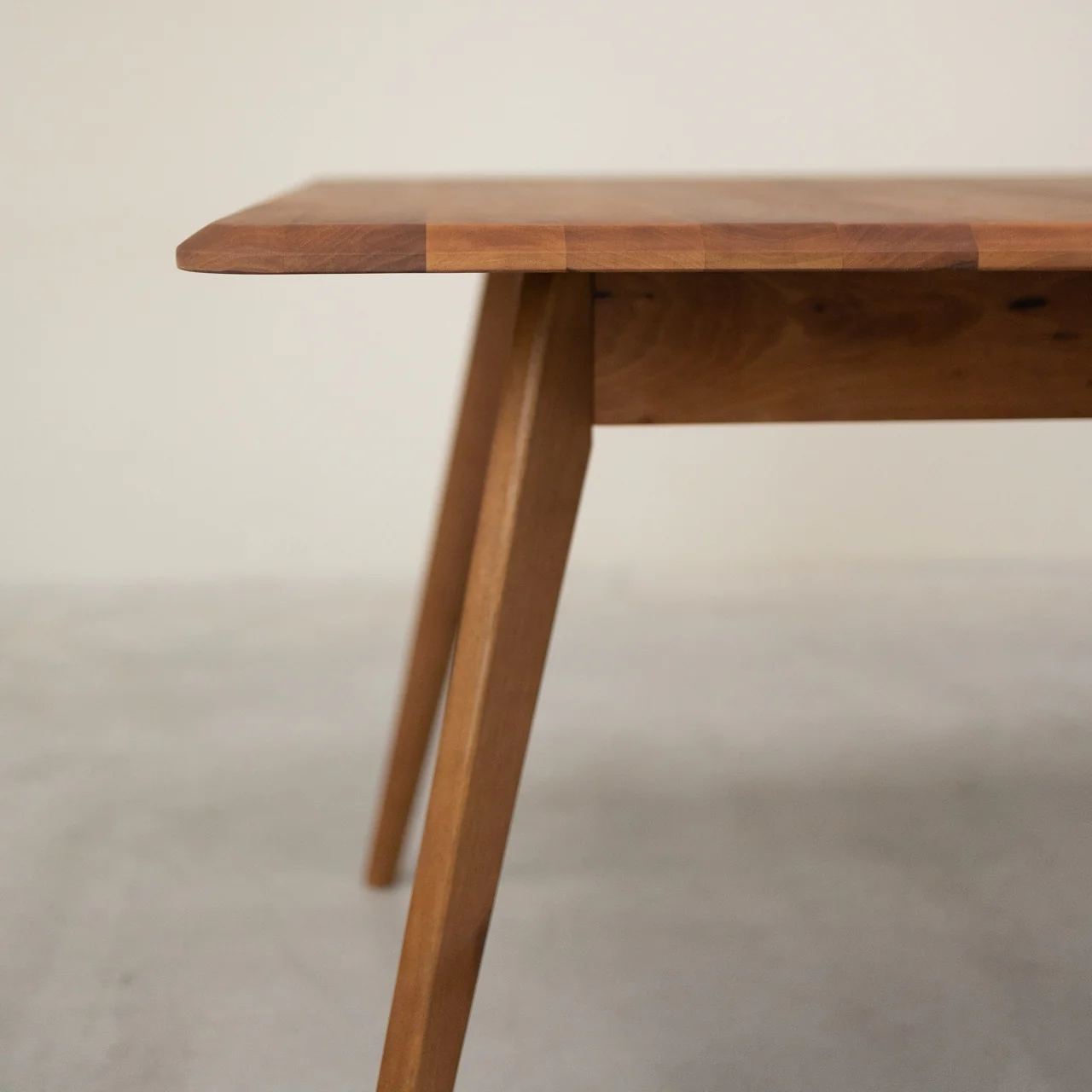 Table à manger extensible en bois massif Suède – NordicStory - Image 11