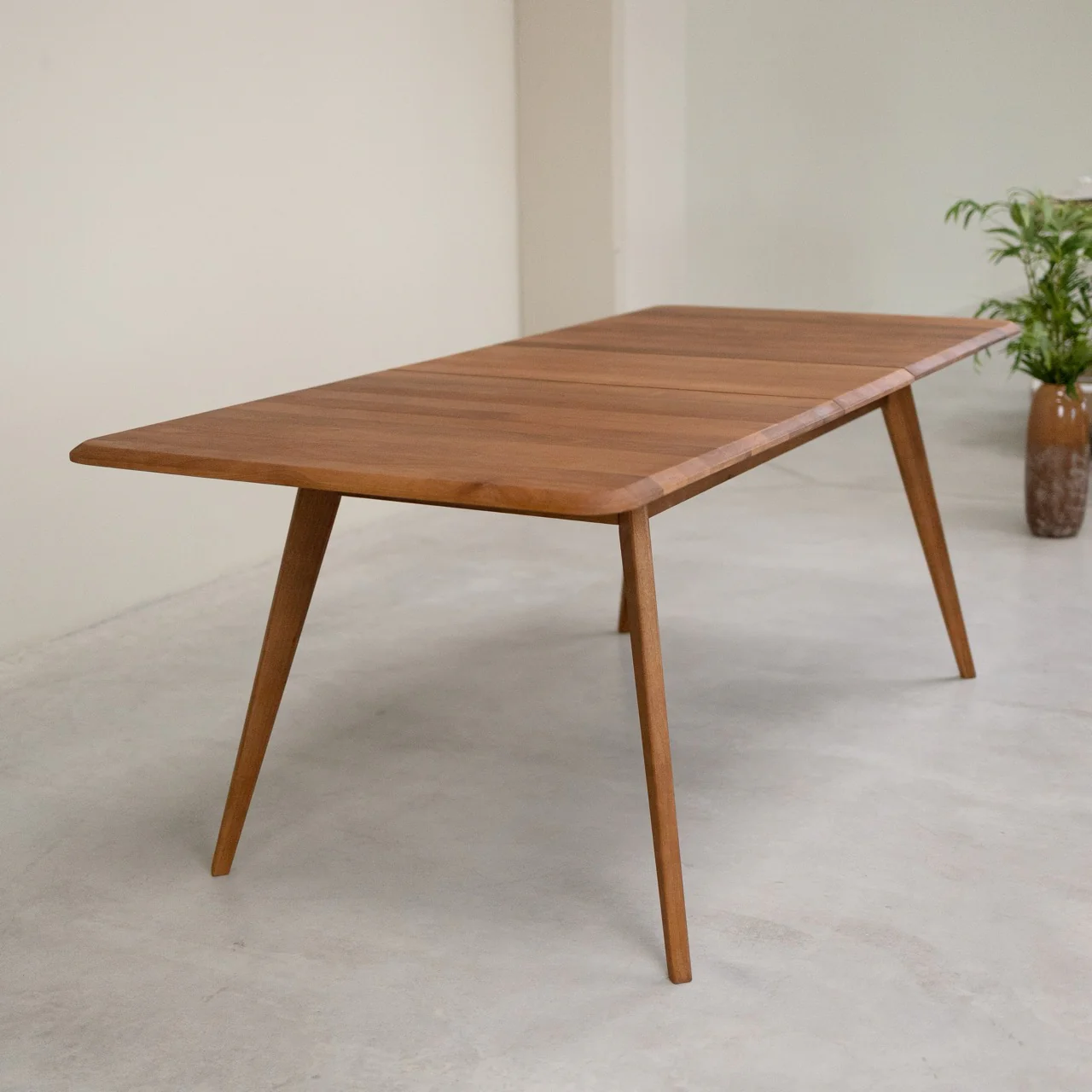 Table à manger extensible en bois massif Suède – NordicStory - Image 9