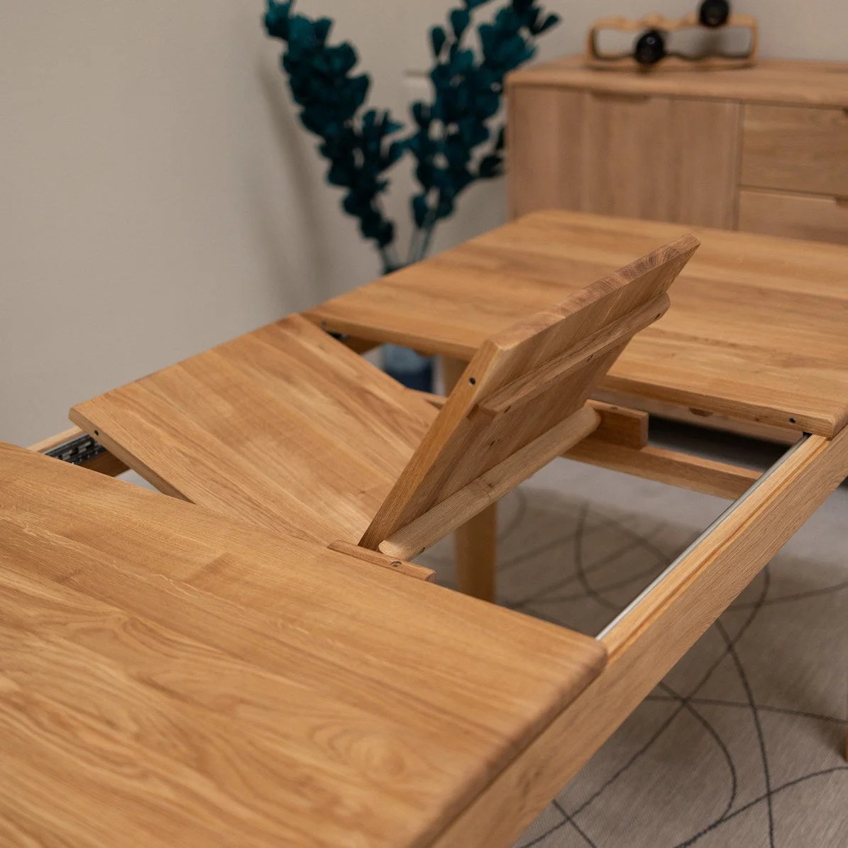 Table à manger rectangulaire extensible en bois massif de chêne Kodama - NordicStory - Image 26