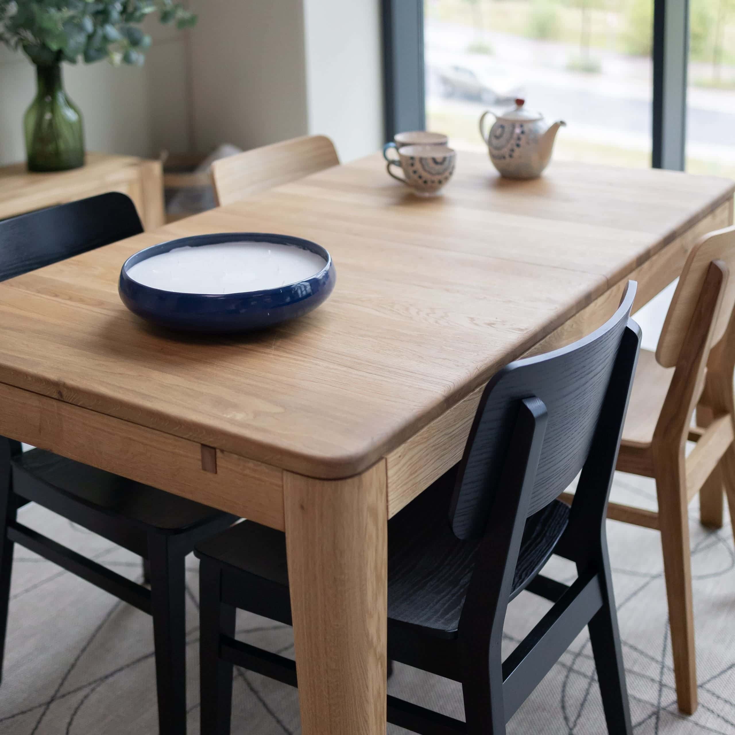 Table à manger rectangulaire extensible en bois massif de chêne Kodama - NordicStory - Image 5