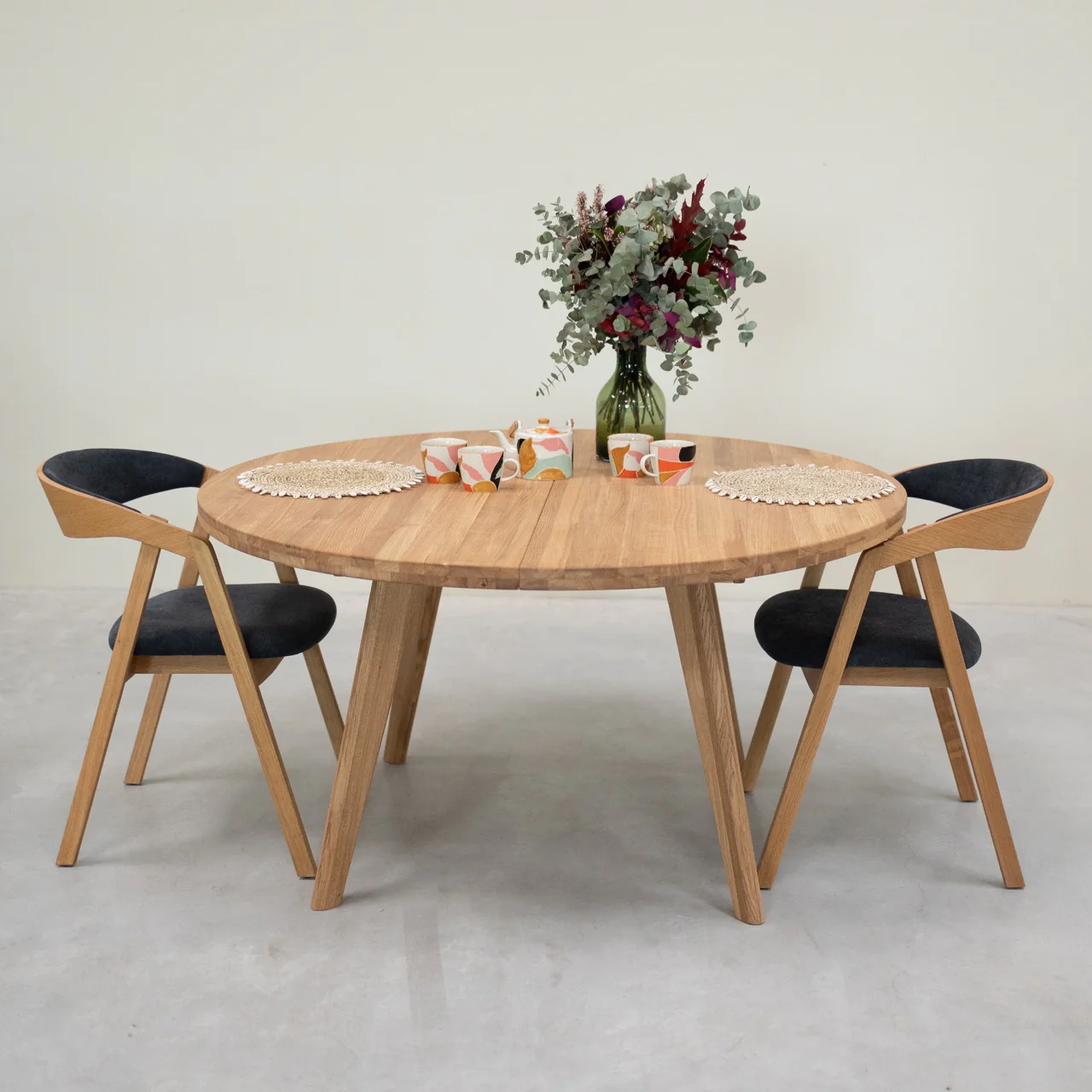 Table à manger ronde extensible en bois massif de chêne Léa - NordicStory - Image 20