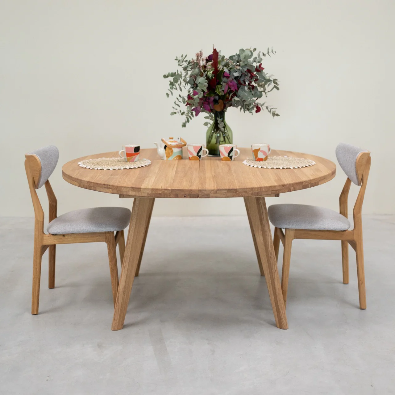 Table à manger ronde extensible en bois massif de chêne Léa - NordicStory - Image 21