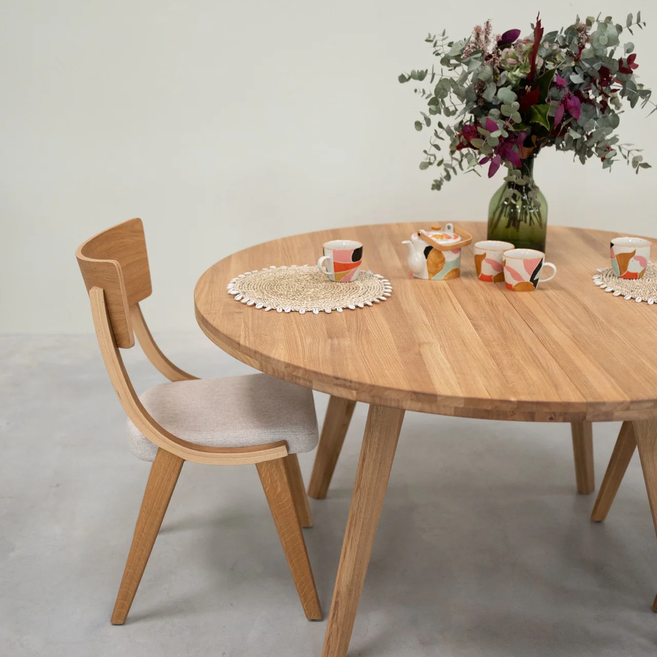 Table à manger ronde extensible en bois massif de chêne Léa - NordicStory - Image 23