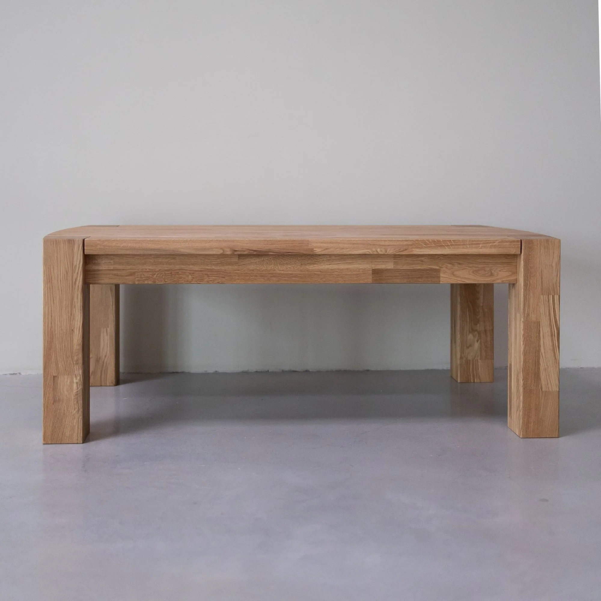 Table basse en bois massif de chêne Balder - NordicStory - Image 4