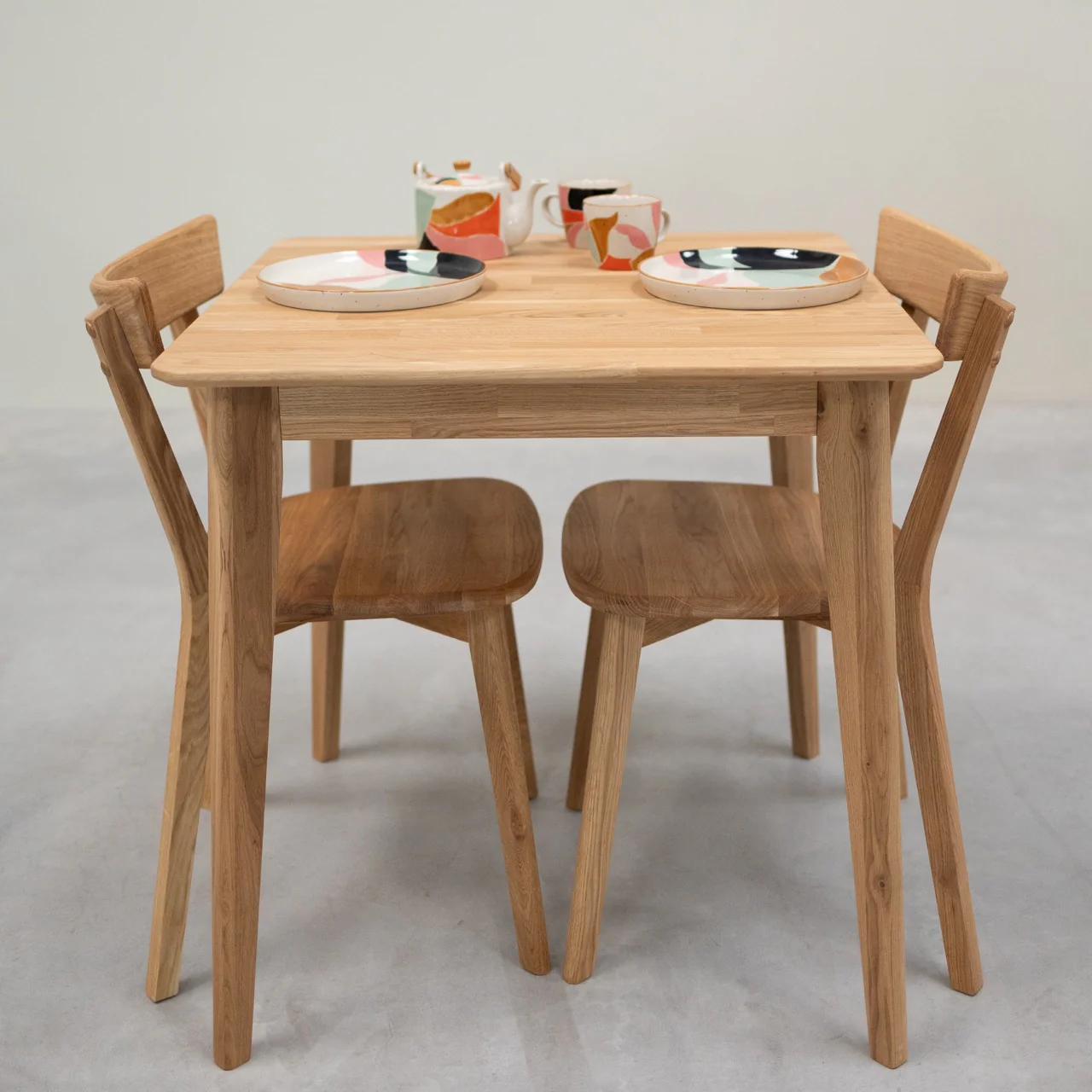 Table à manger carré en bois massif de chêne Gustaf - NordicStory - Image 7